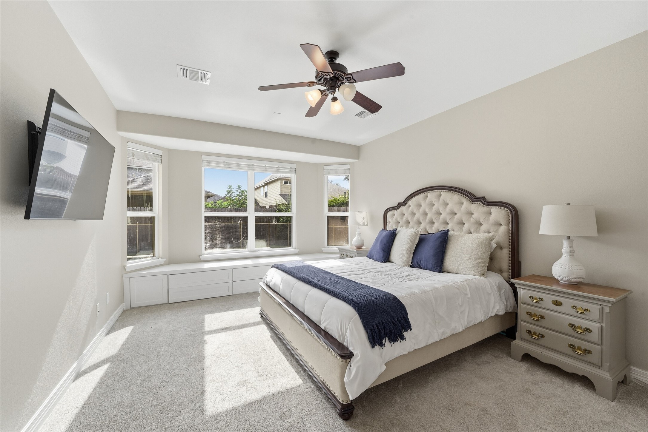 9982 Manor Spring Lane Property Photo 13