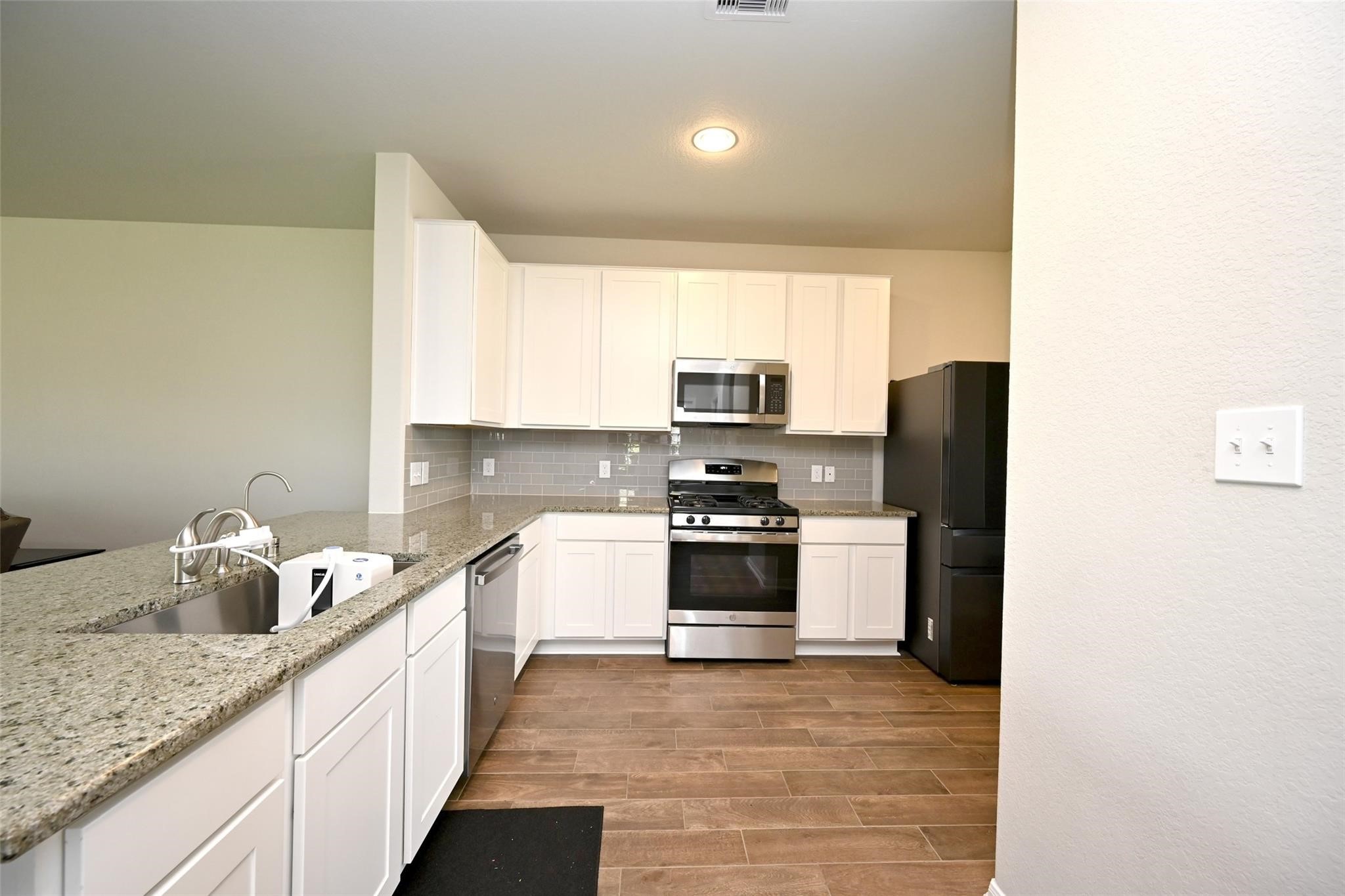 4619 Ehrlich Court Property Photo 5