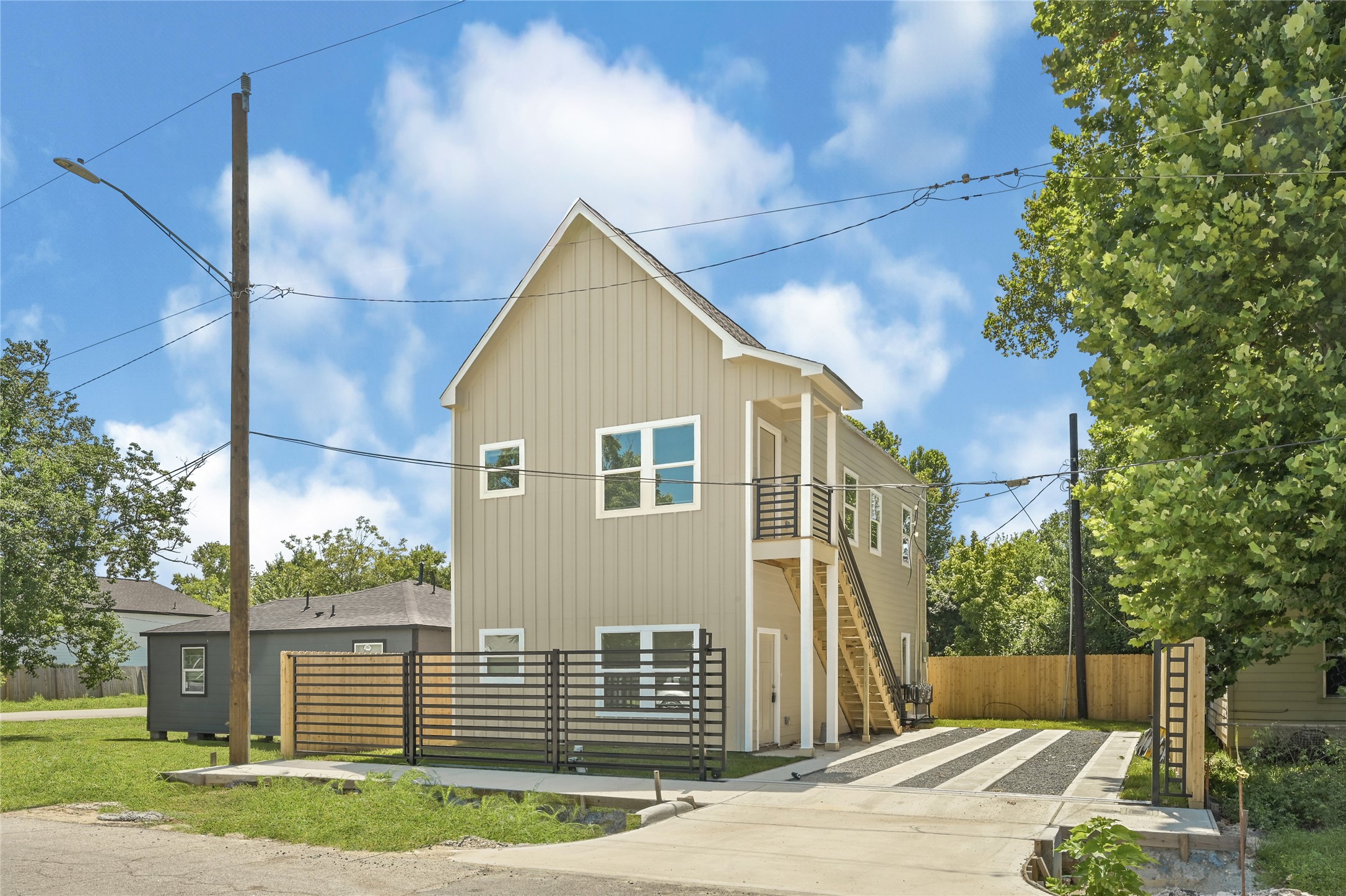 8123 Betty Boop Street A/b Property Photo 2