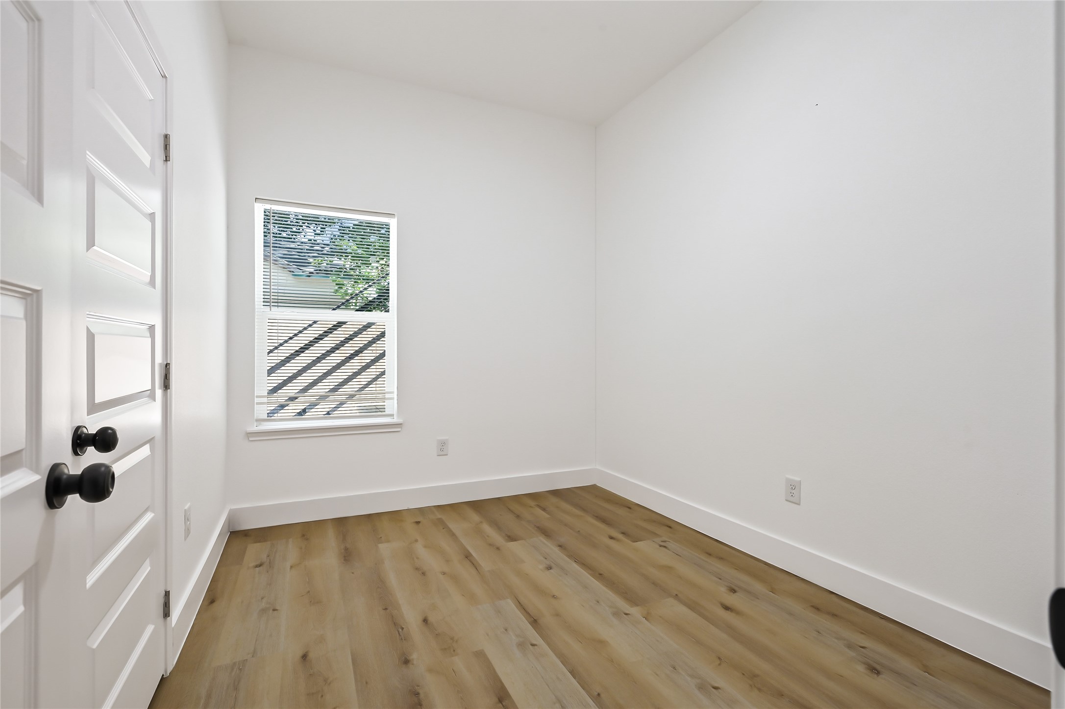 8123 Betty Boop Street A/b Property Photo 5