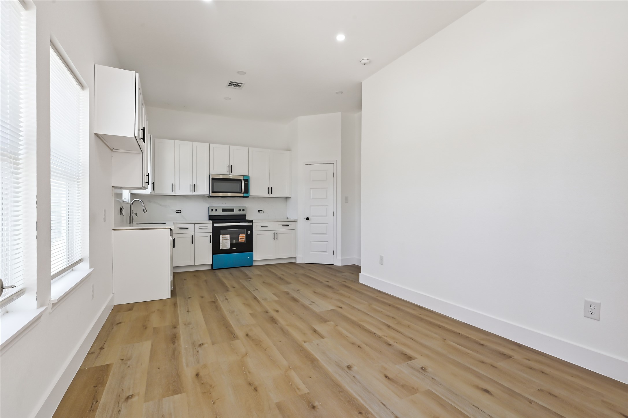 8123 Betty Boop Street A/b Property Photo 11