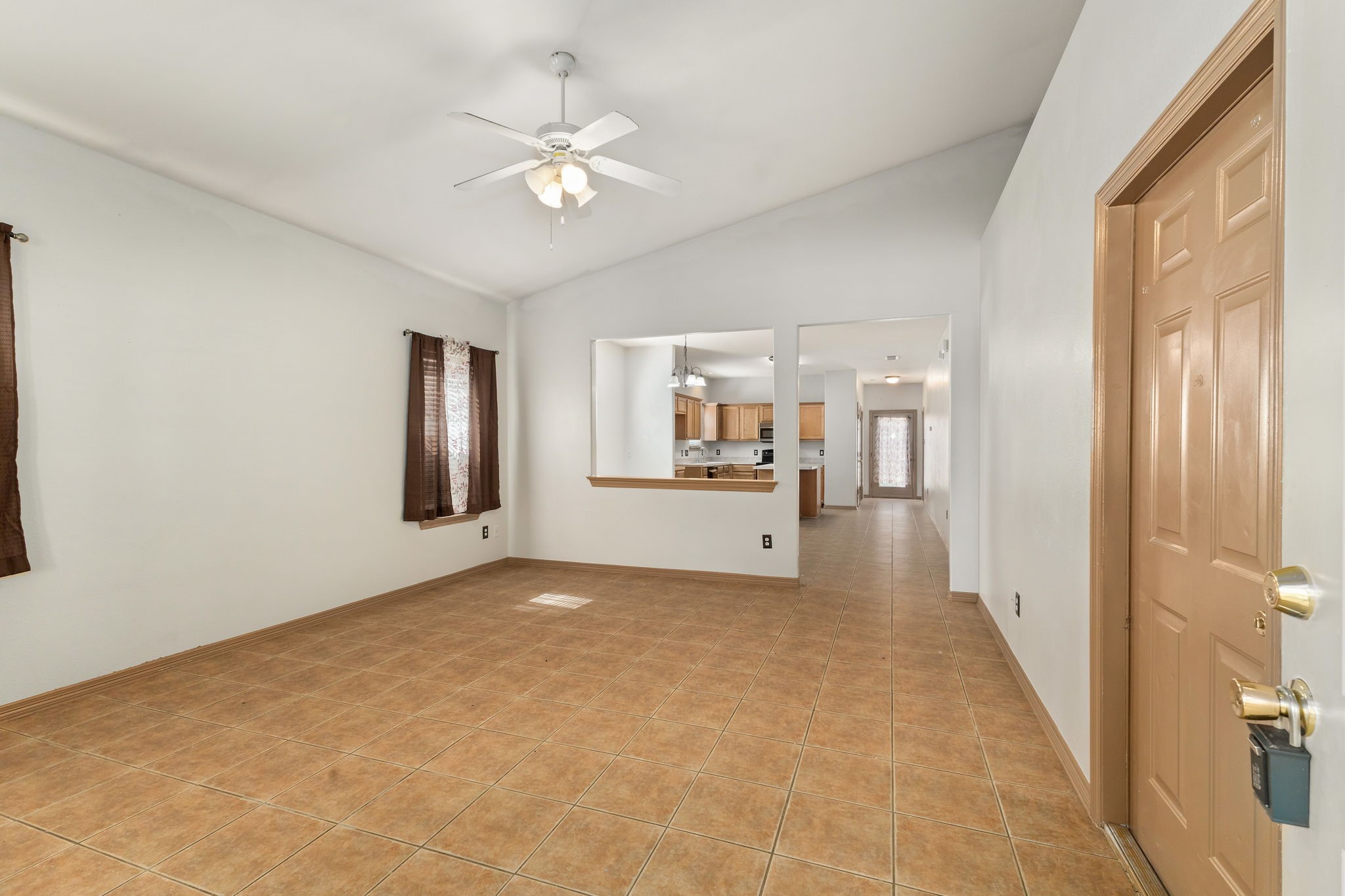 21123 Sweet Blossom Lane Property Photo 5