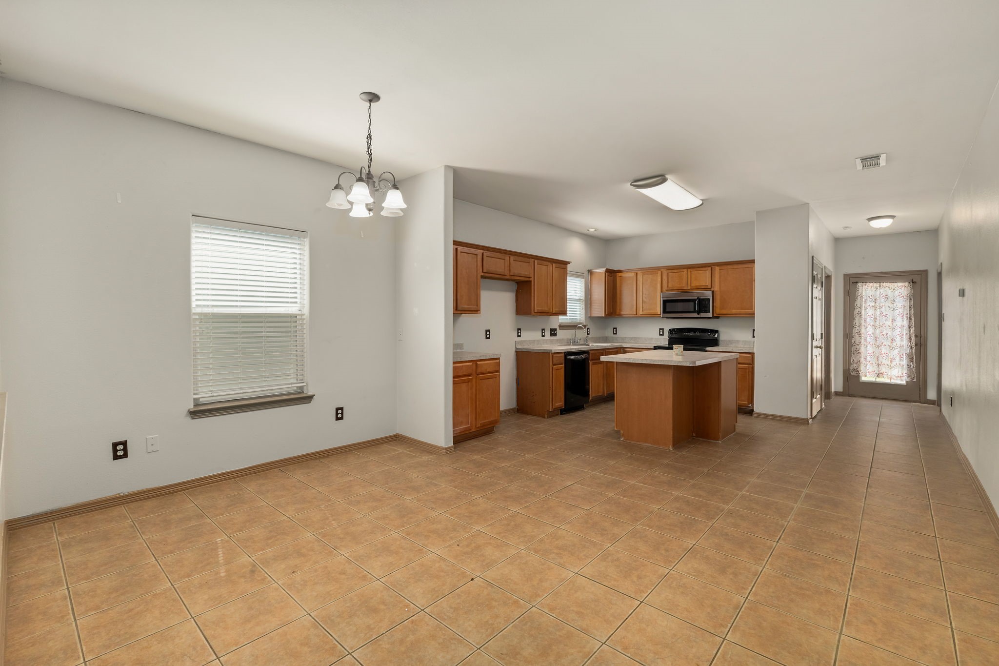 21123 Sweet Blossom Lane Property Photo 11