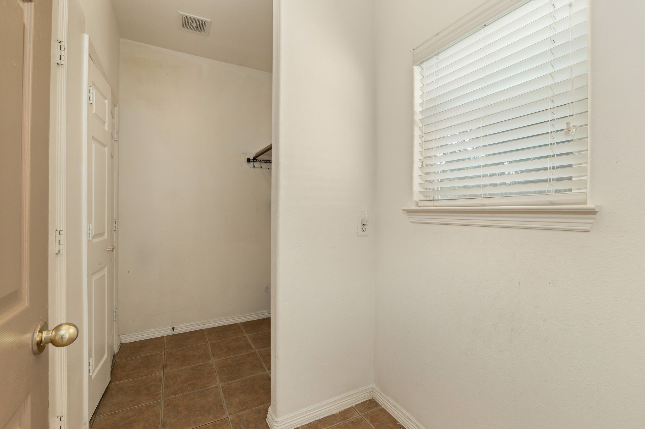 21123 Sweet Blossom Lane Property Photo 24