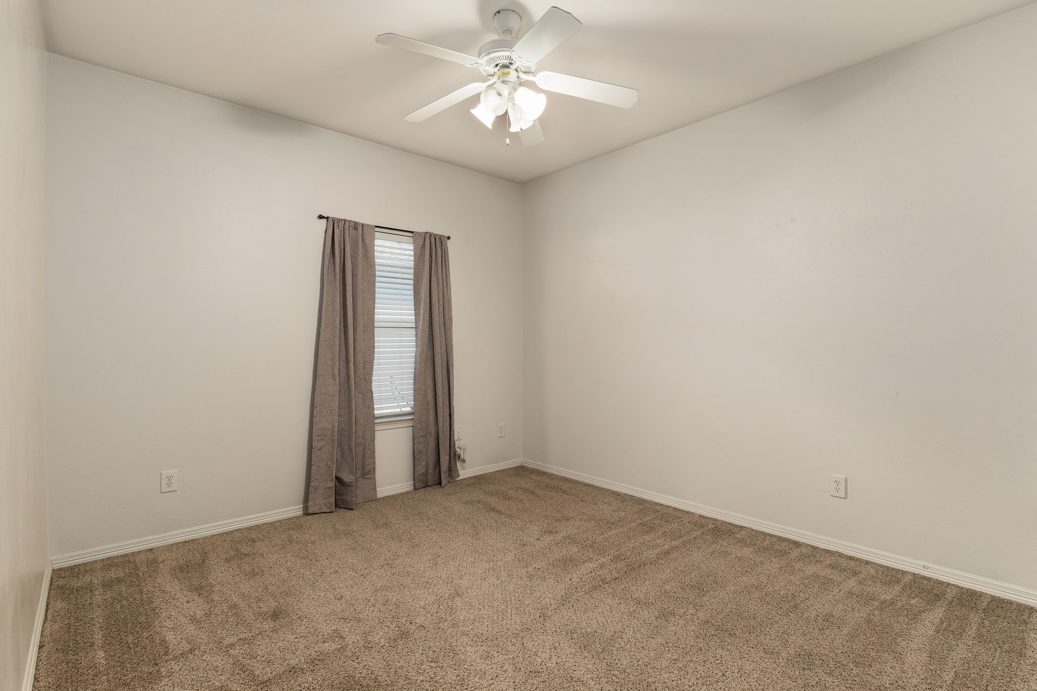 21123 Sweet Blossom Lane Property Photo 25