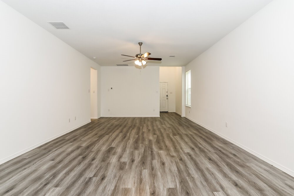 16726 Rover Lane Property Photo 5