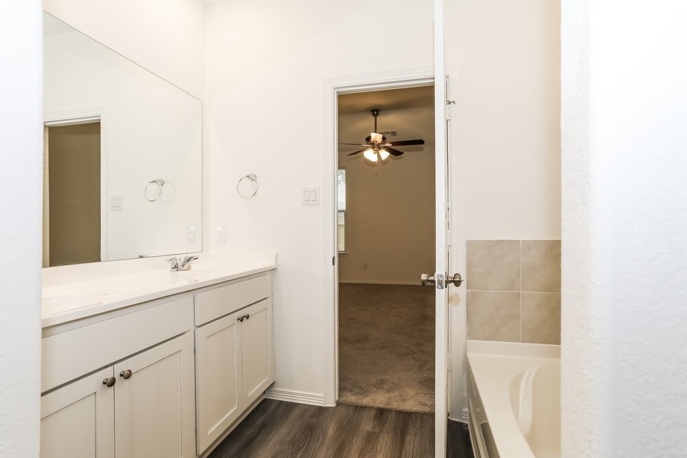 16726 Rover Lane Property Photo 12