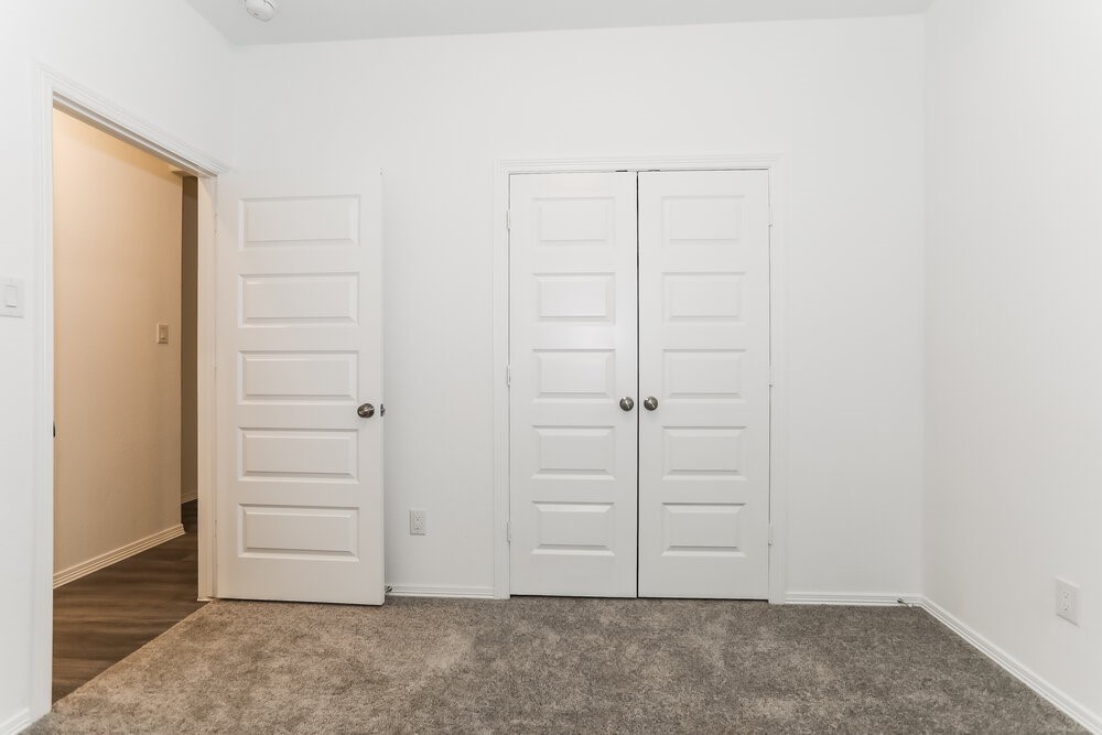 16726 Rover Lane Property Photo 13
