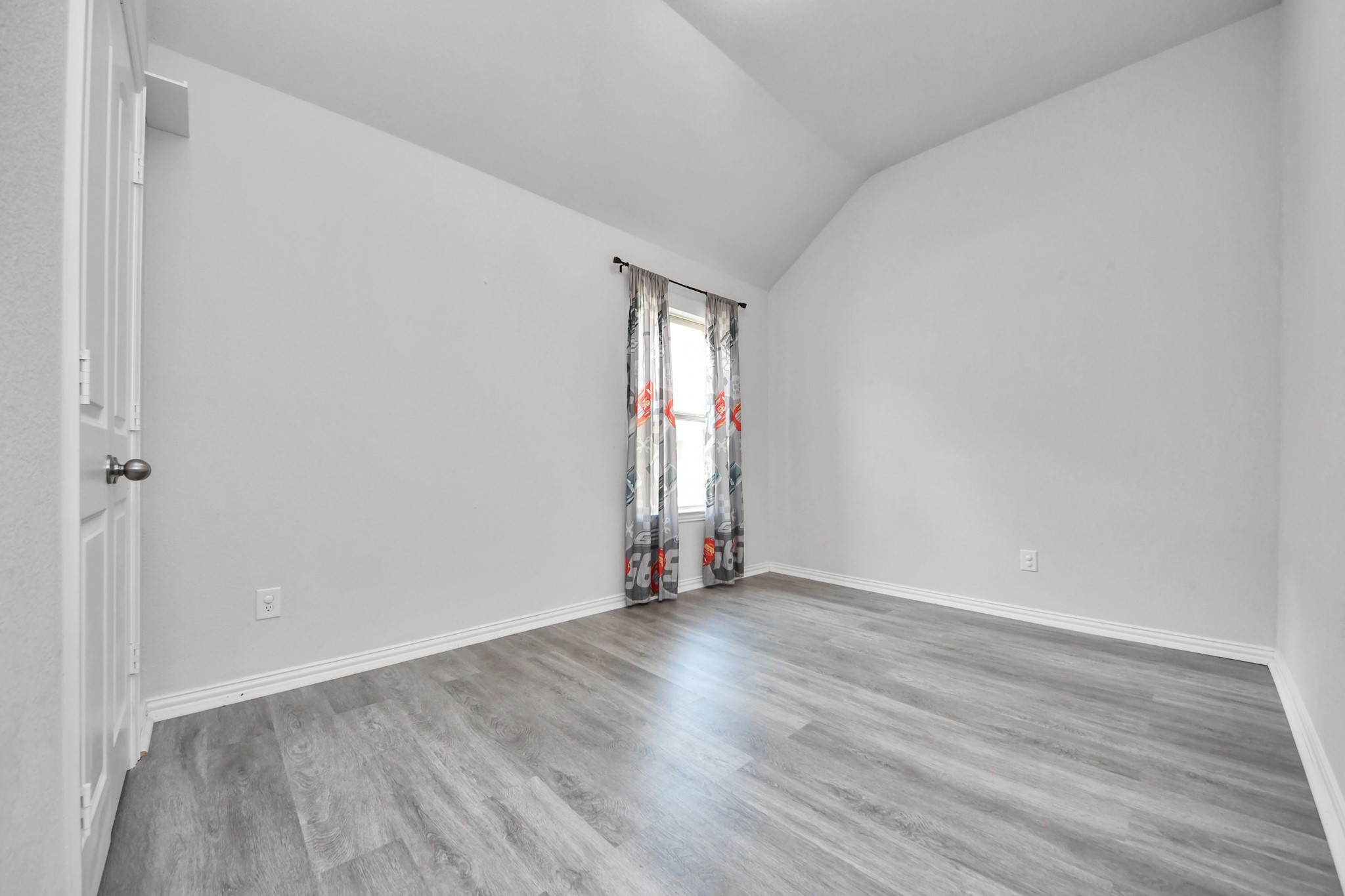 1206 Portimao Court Property Photo 5