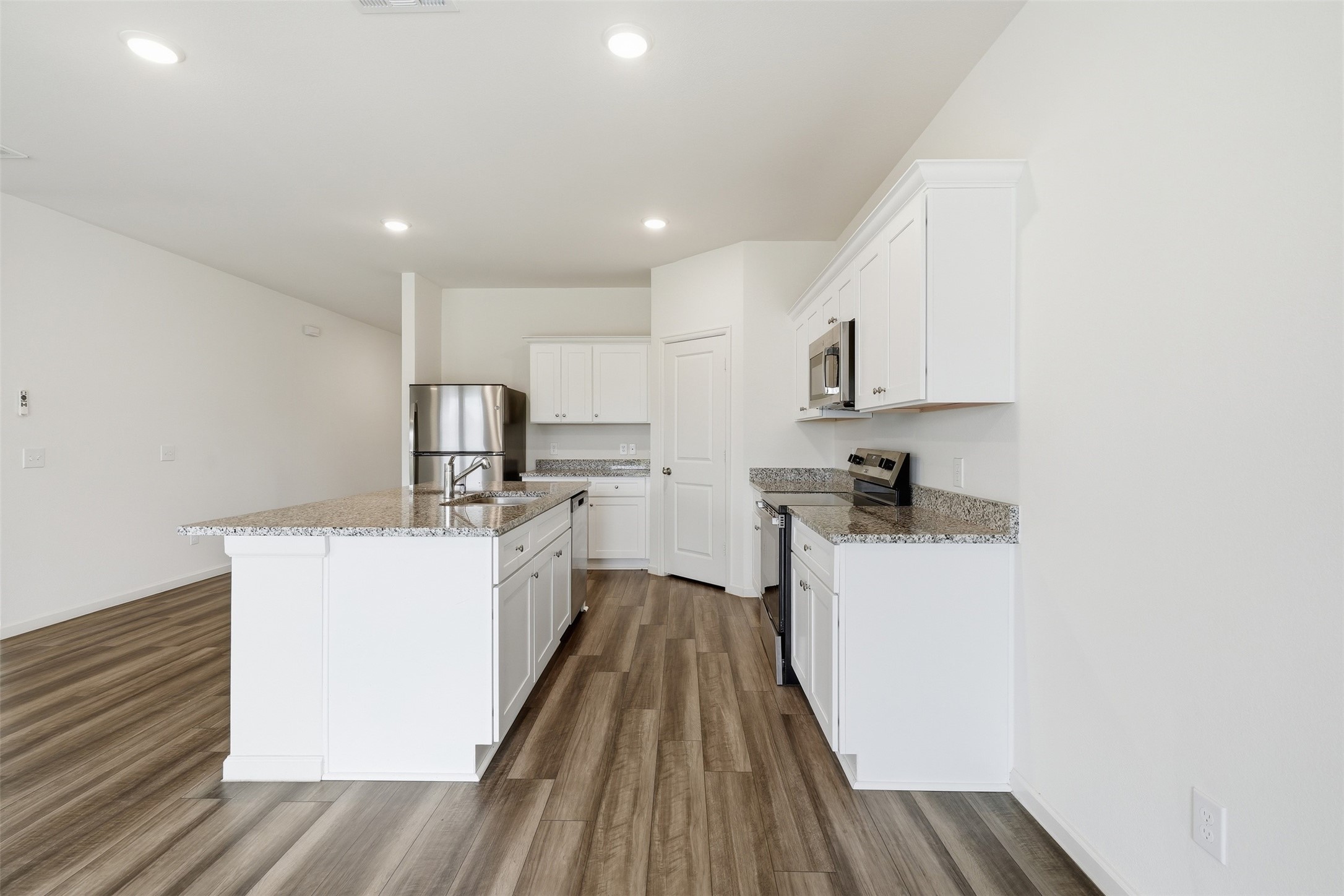 21630 Cottage Lane Property Photo 11