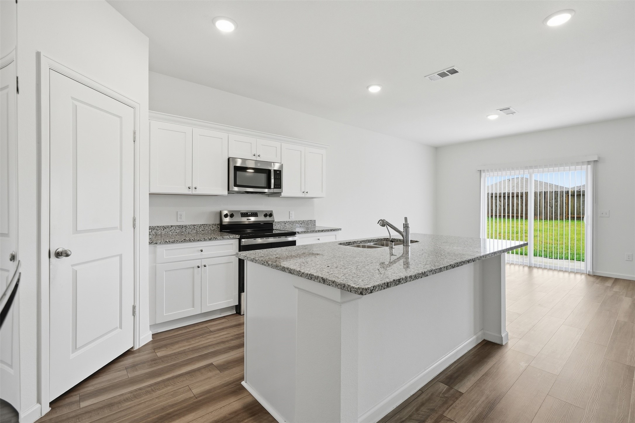 21630 Cottage Lane Property Photo 12