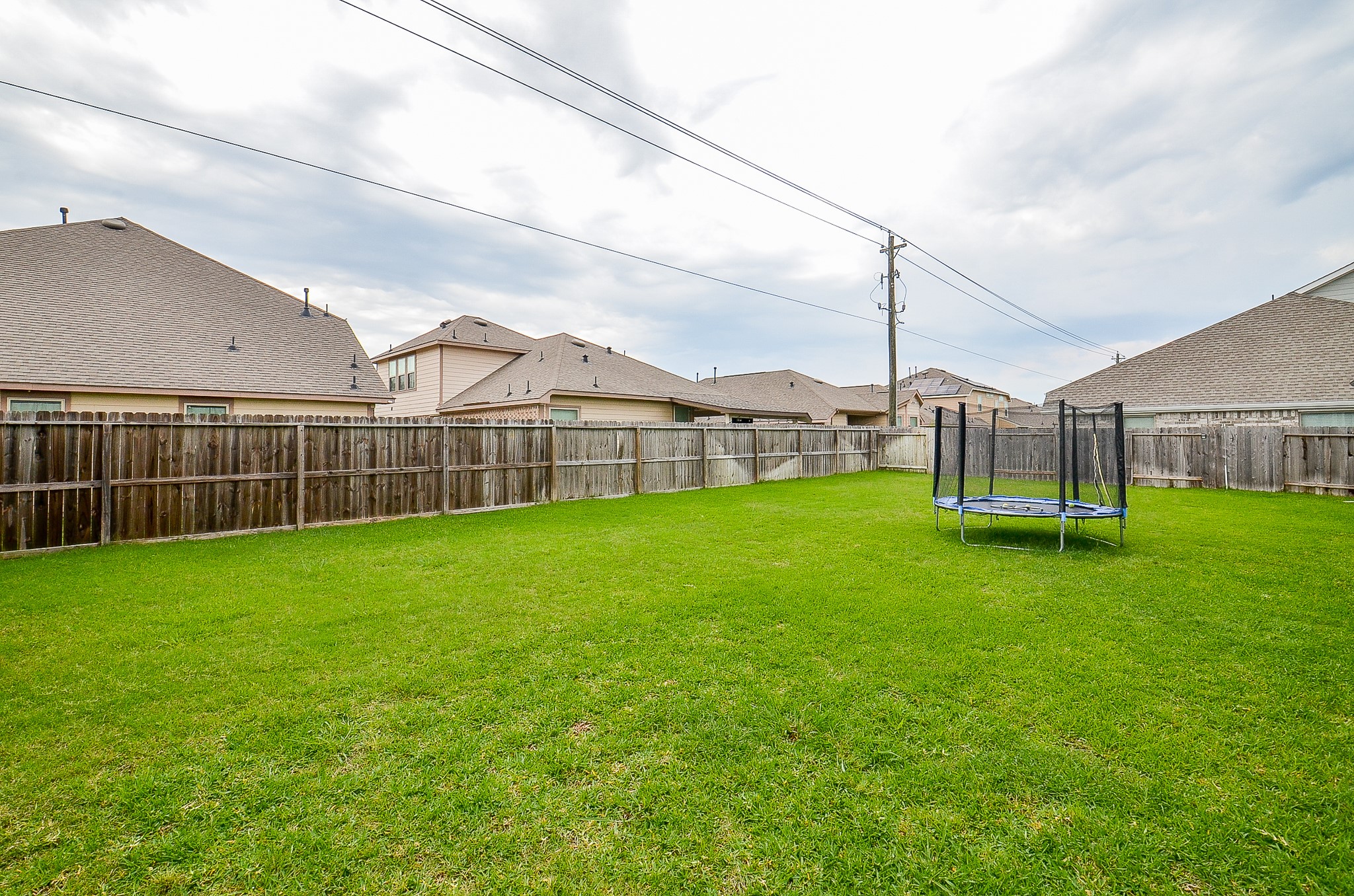 6807 Vista Ledge Drive Property Photo 28