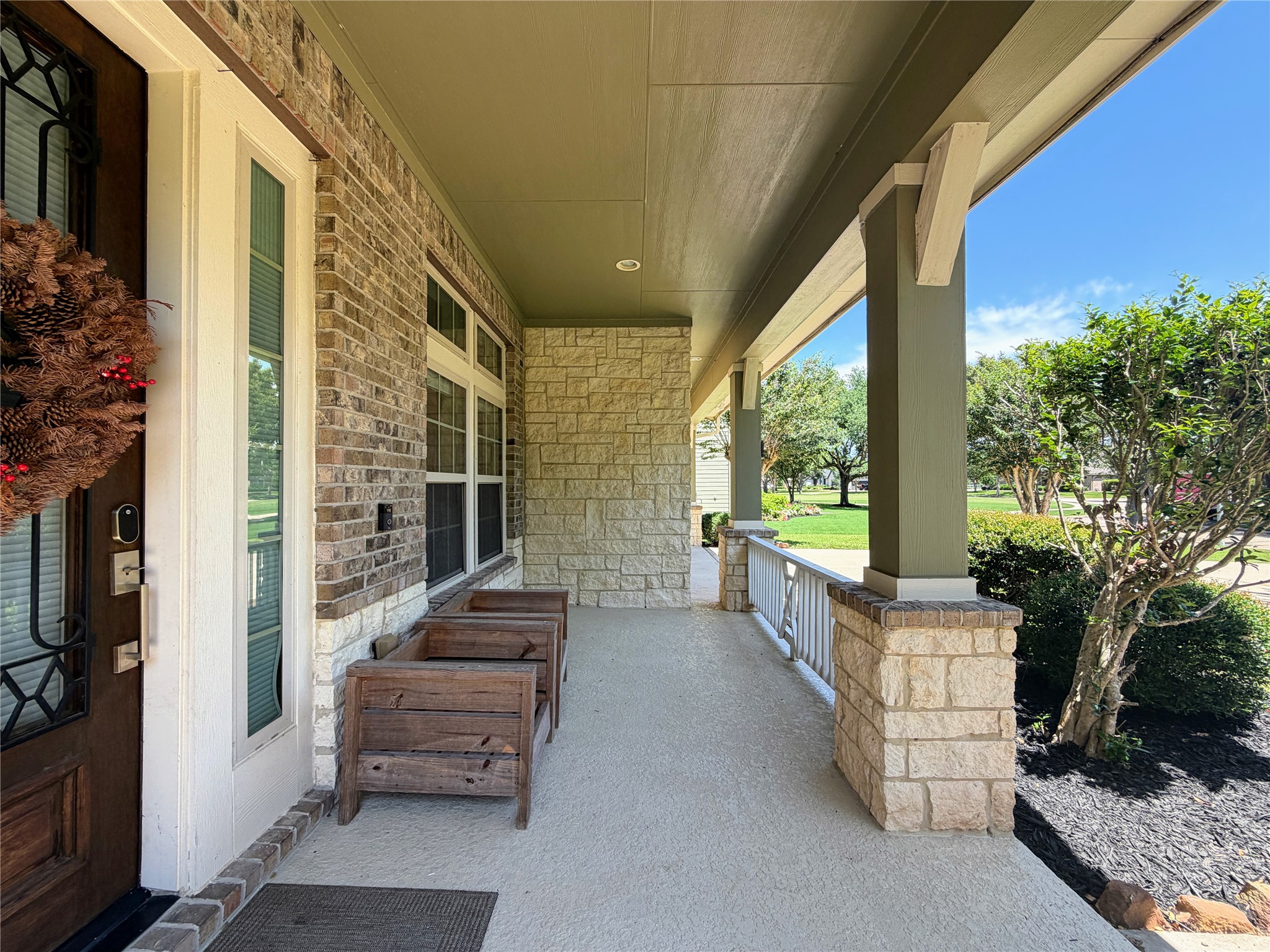 5119 Water Oak Crescent Property Photo 7