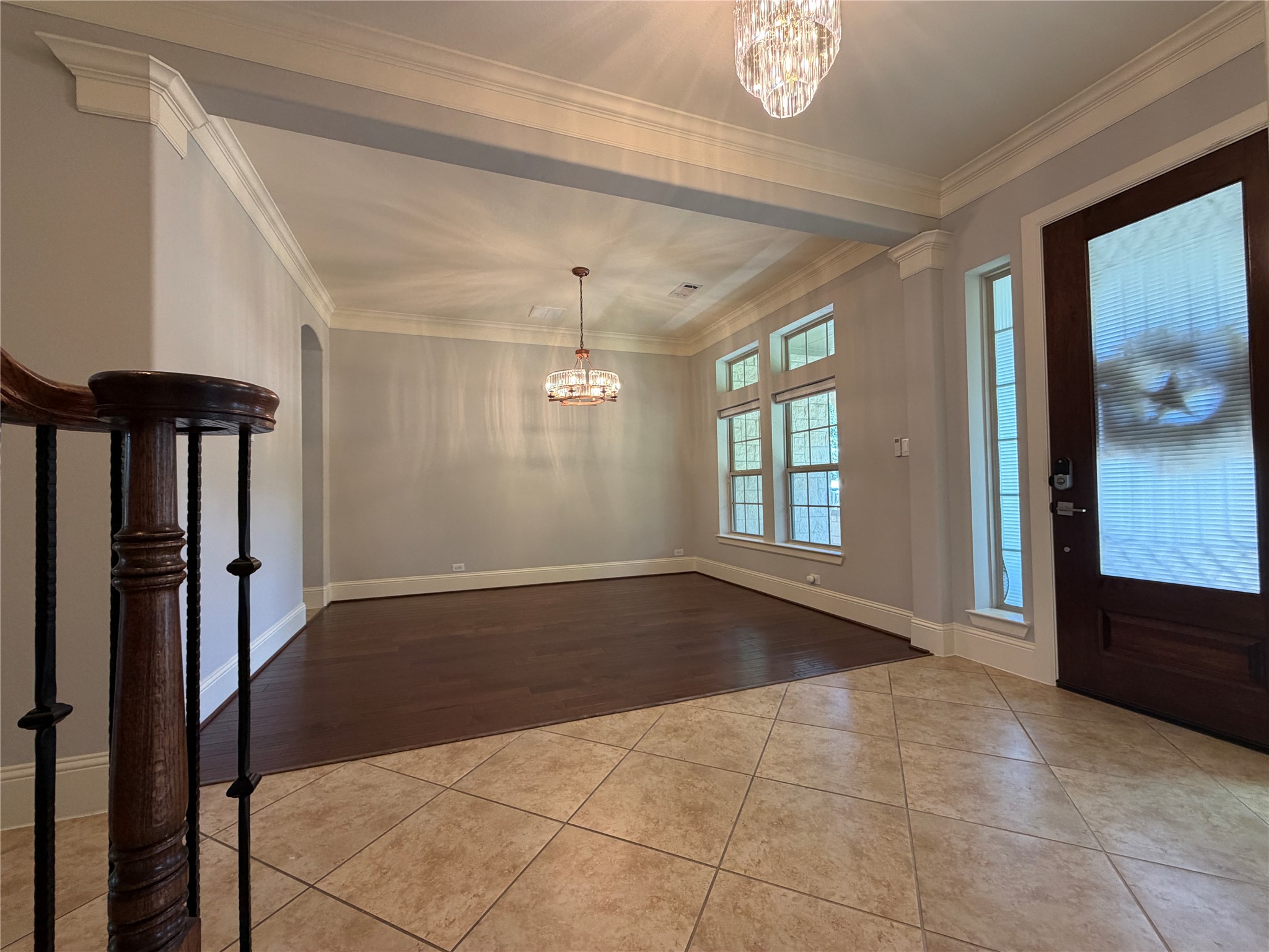 5119 Water Oak Crescent Property Photo 9