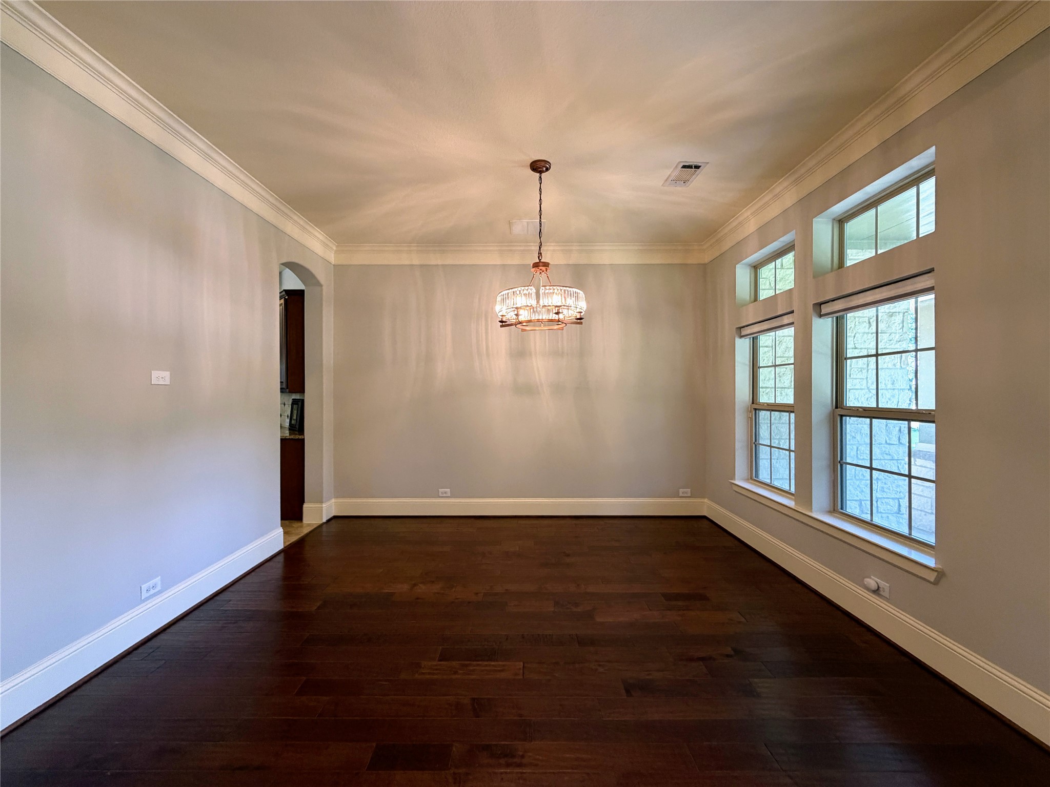 5119 Water Oak Crescent Property Photo 12
