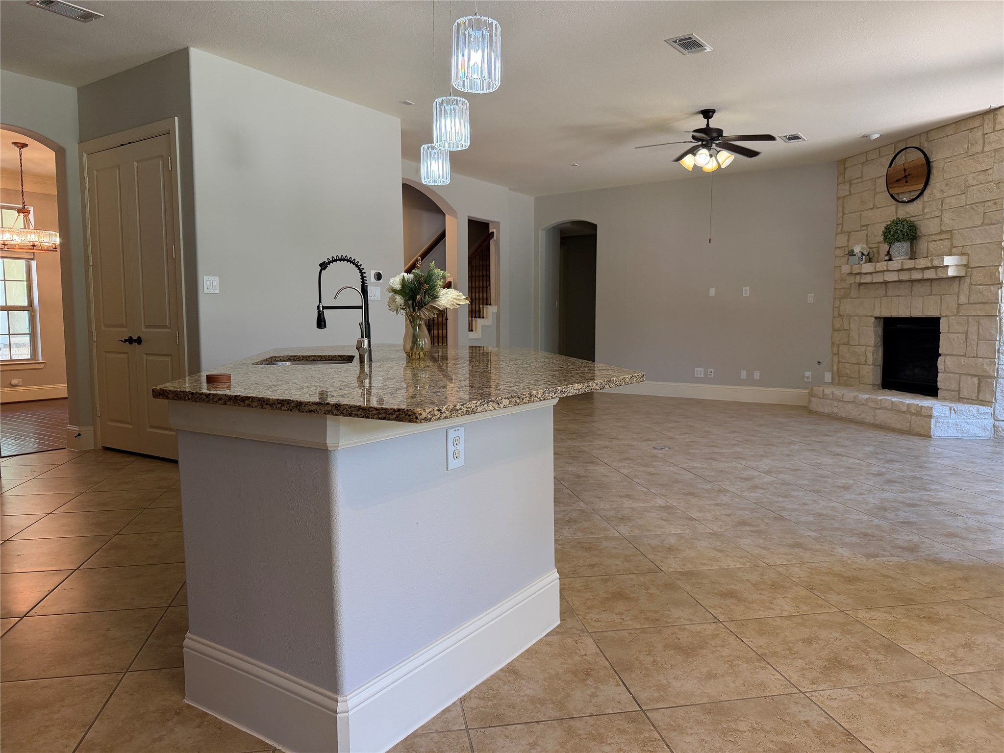 5119 Water Oak Crescent Property Photo 14