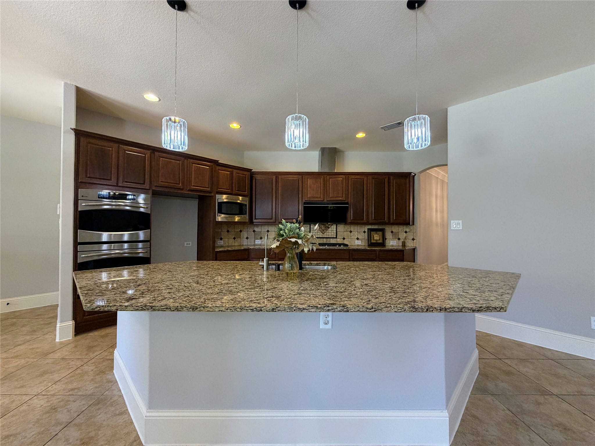 5119 Water Oak Crescent Property Photo 16