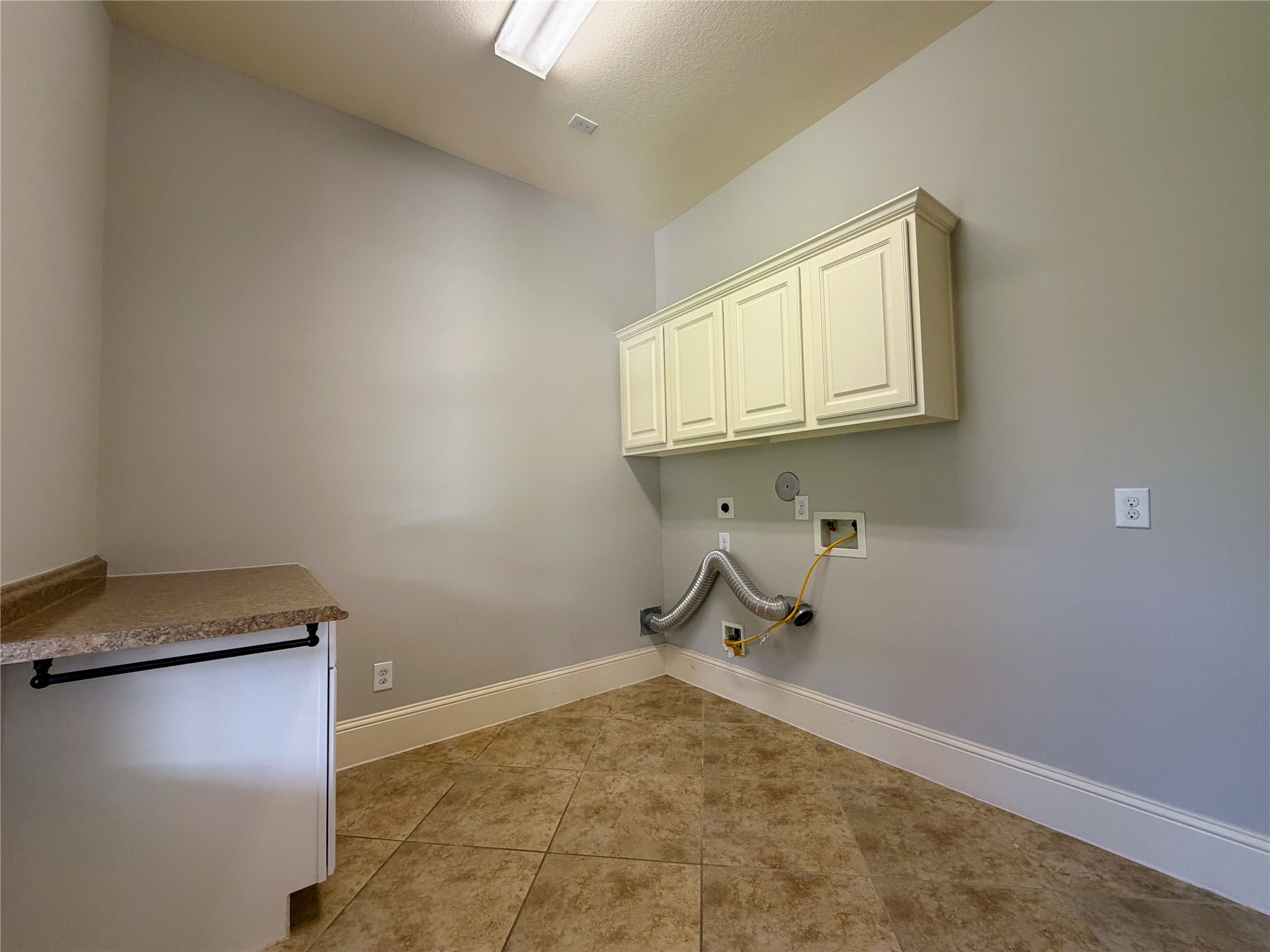 5119 Water Oak Crescent Property Photo 23
