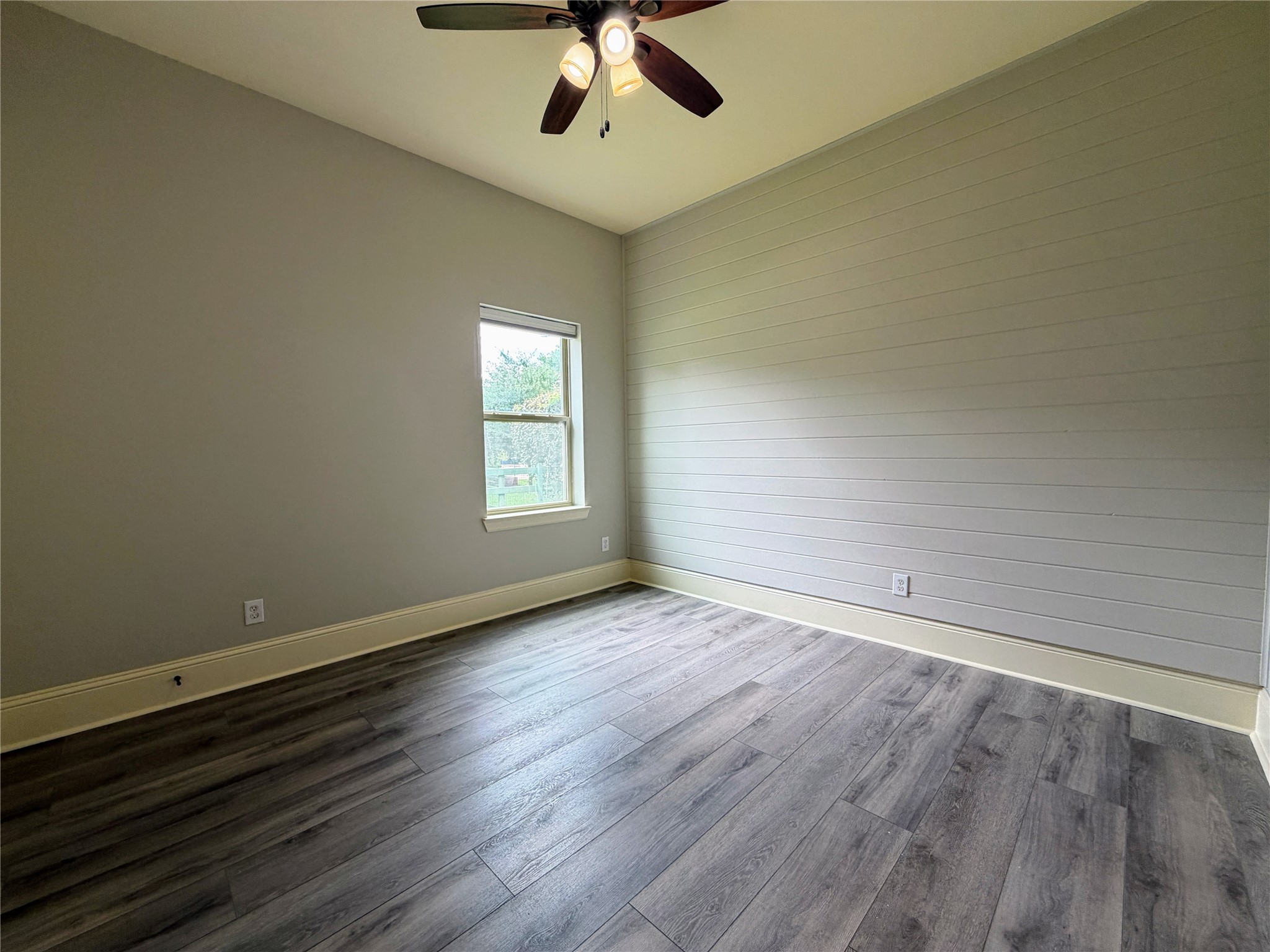 5119 Water Oak Crescent Property Photo 28