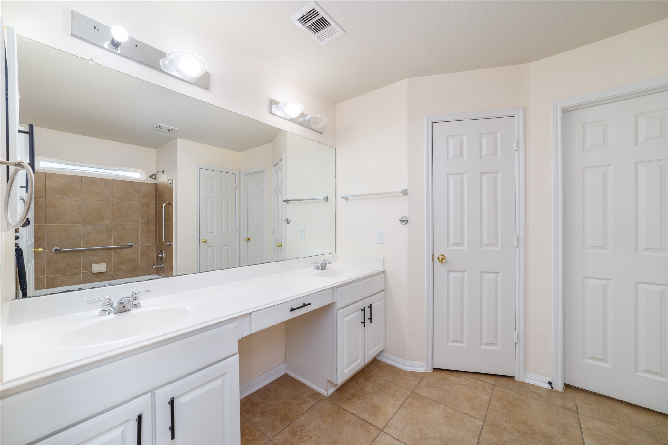 9531 Barr Spring Drive Property Photo 17