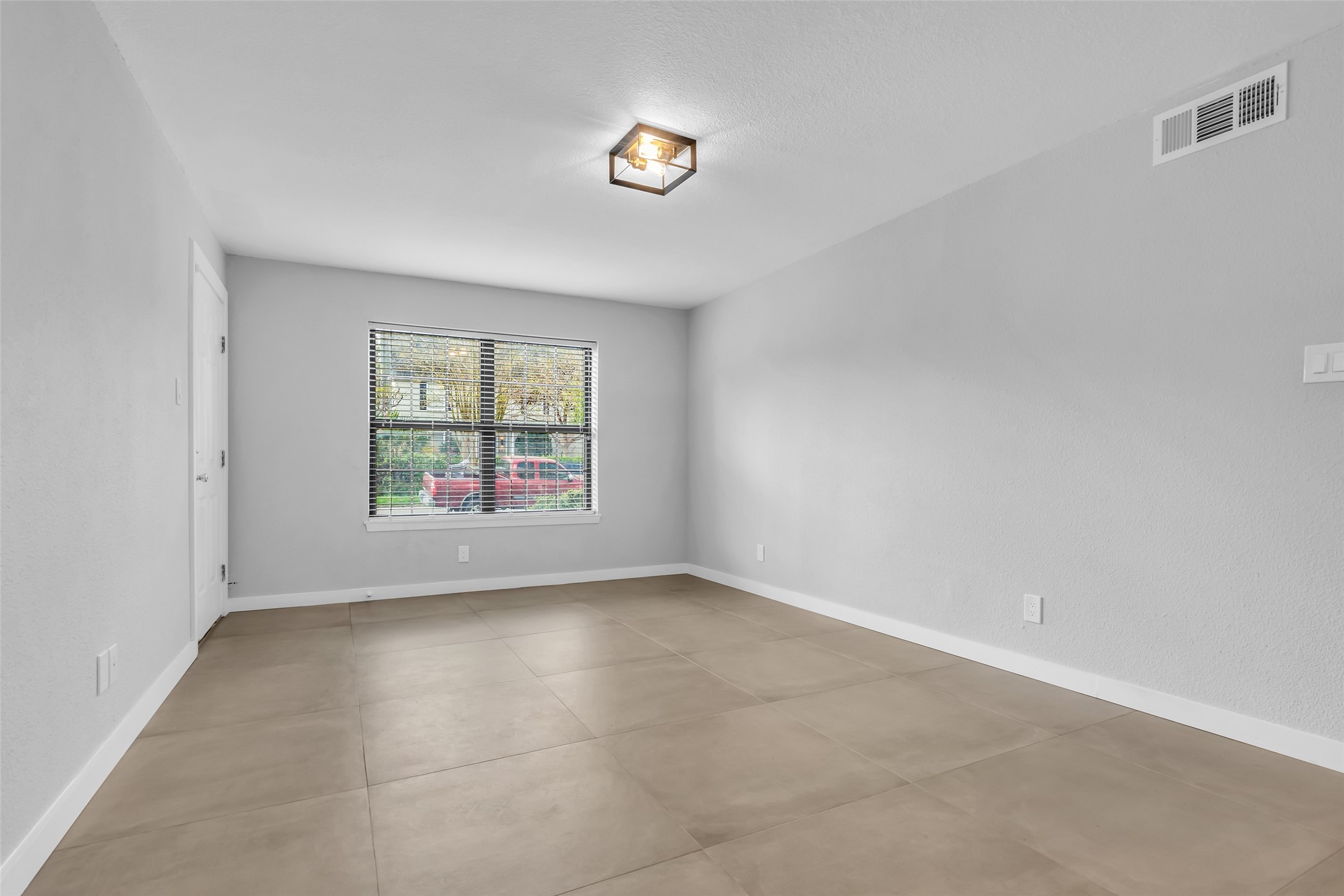 606 Marshall Street B6 Property Photo 7