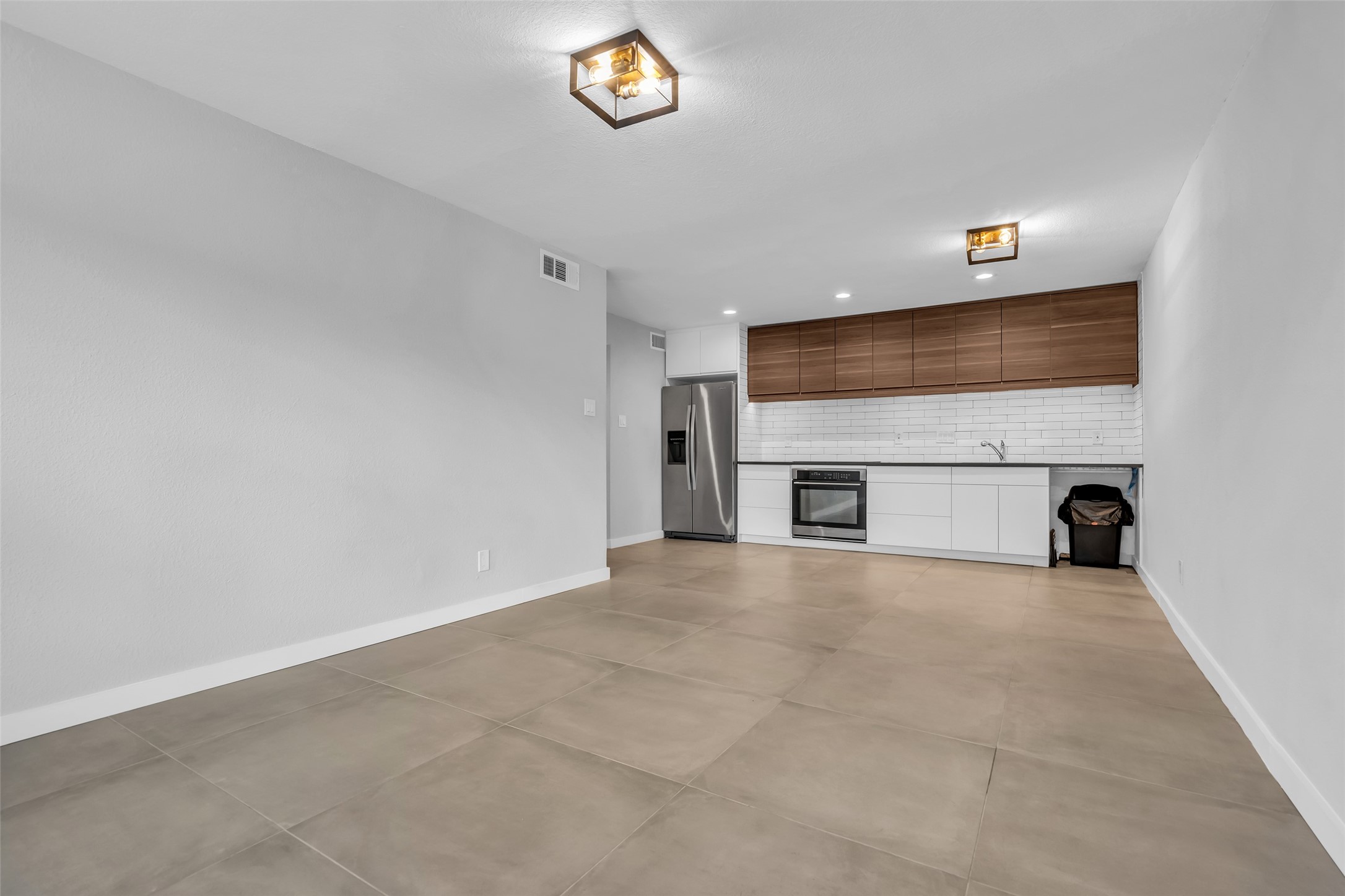 606 Marshall Street B6 Property Photo 10