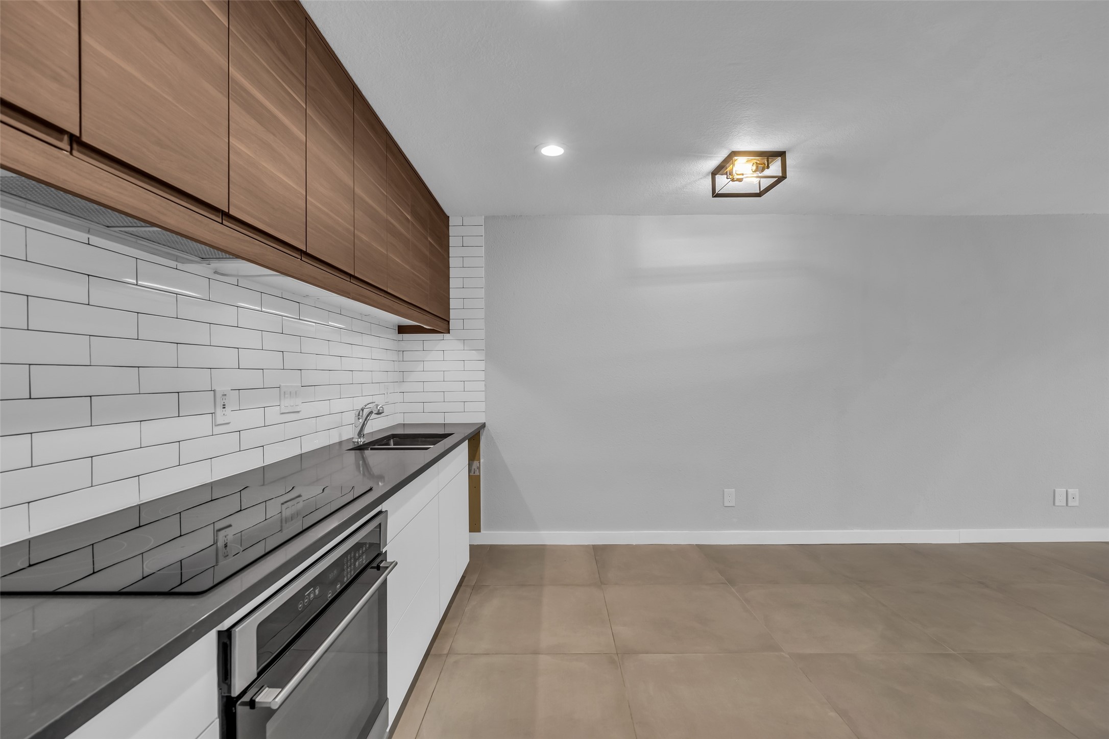606 Marshall Street B6 Property Photo 14