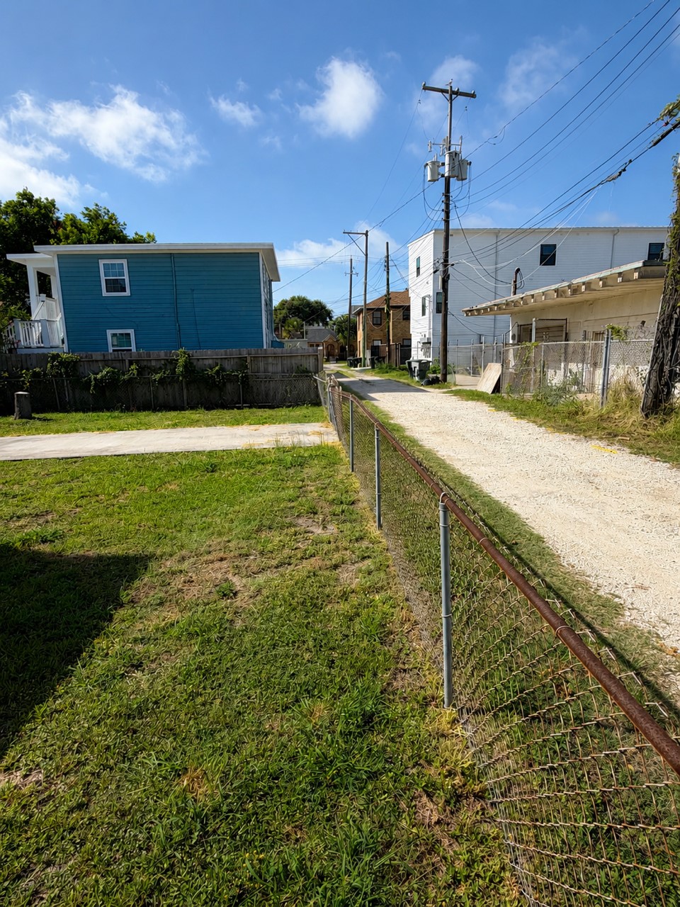2211 Avenue O Property Photo 18