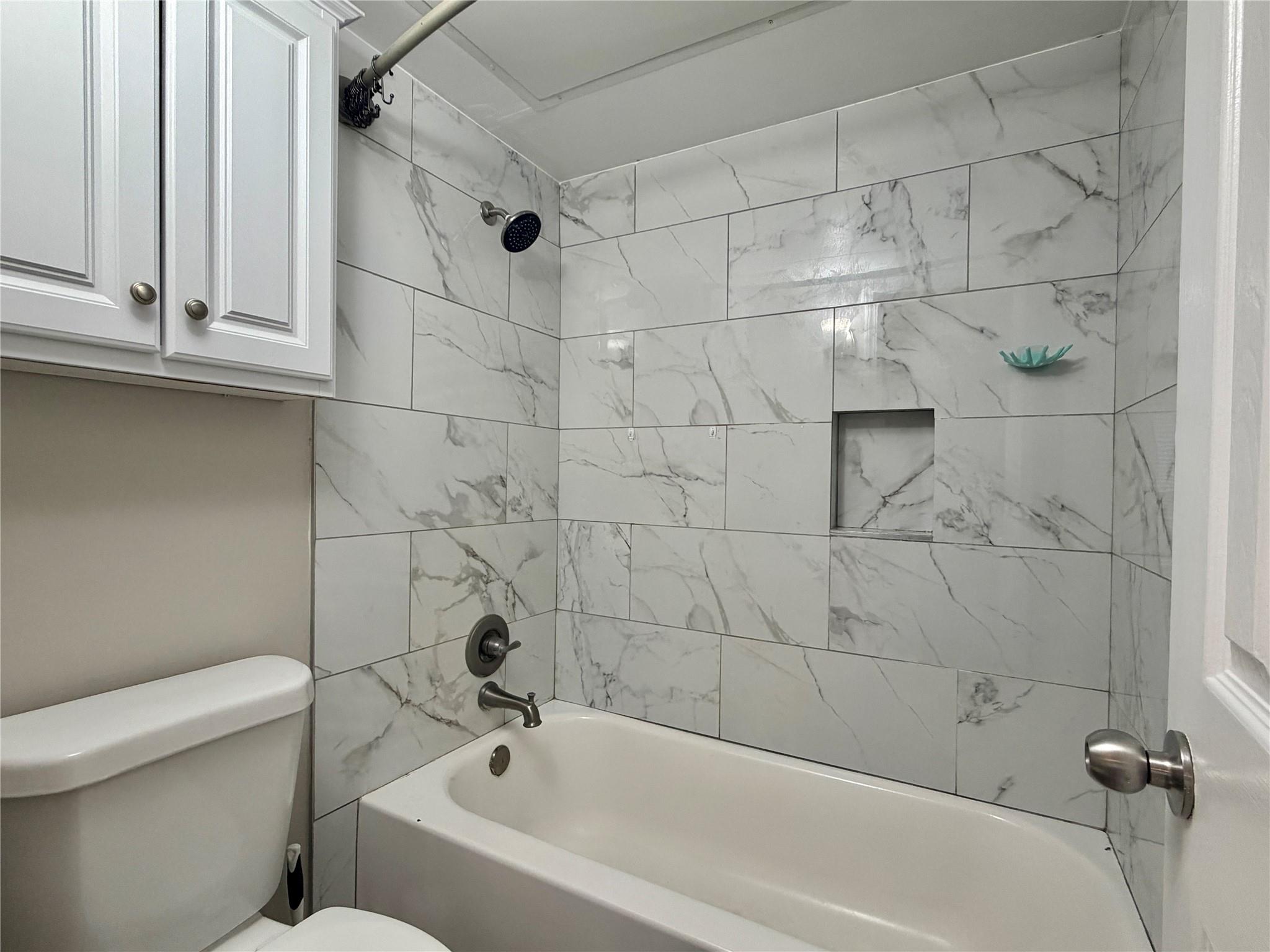 1516 Bay Area Boulevard # F4, Houston Tx 77058 Property Photo 8