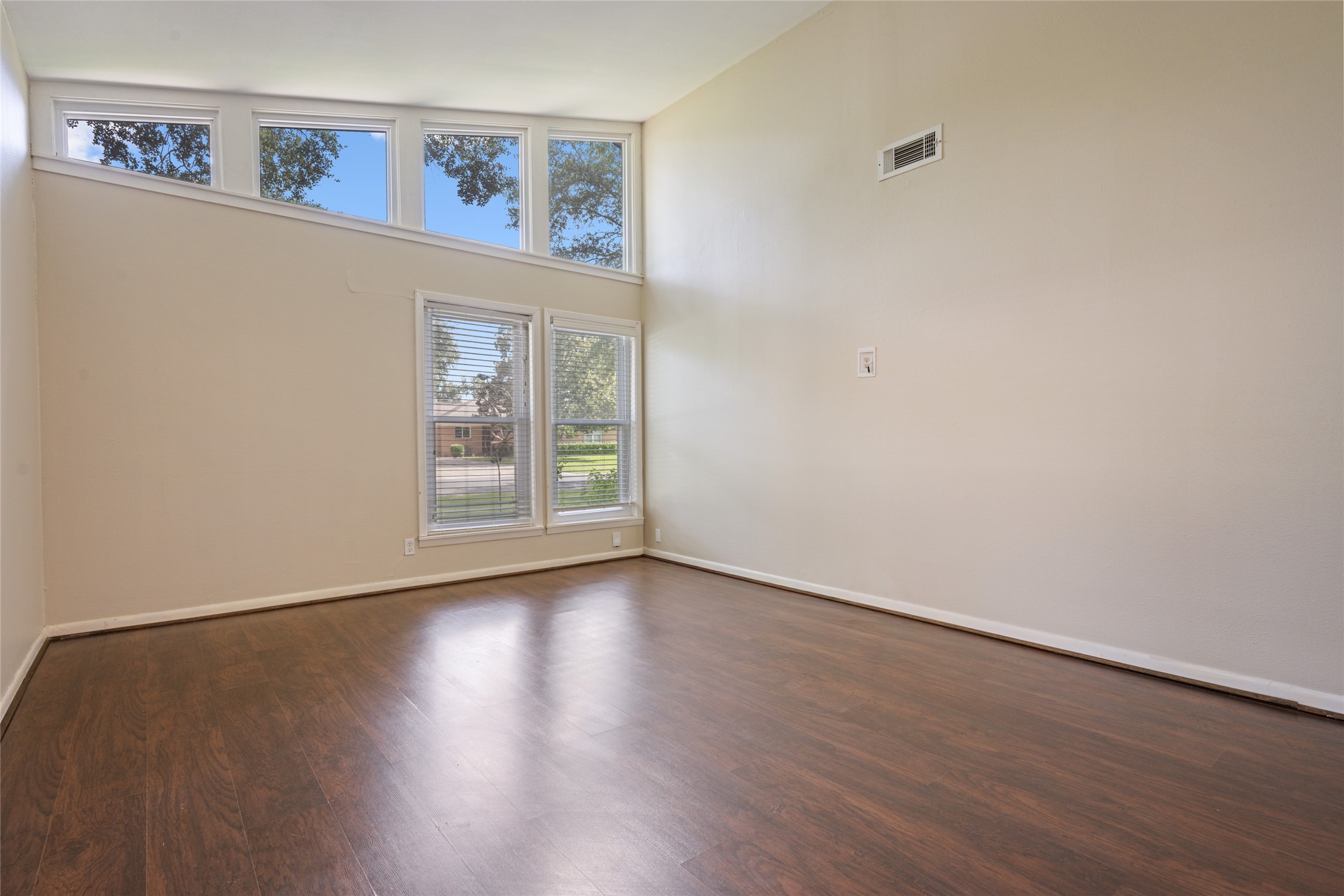 3808 Avenue O Property Photo 12