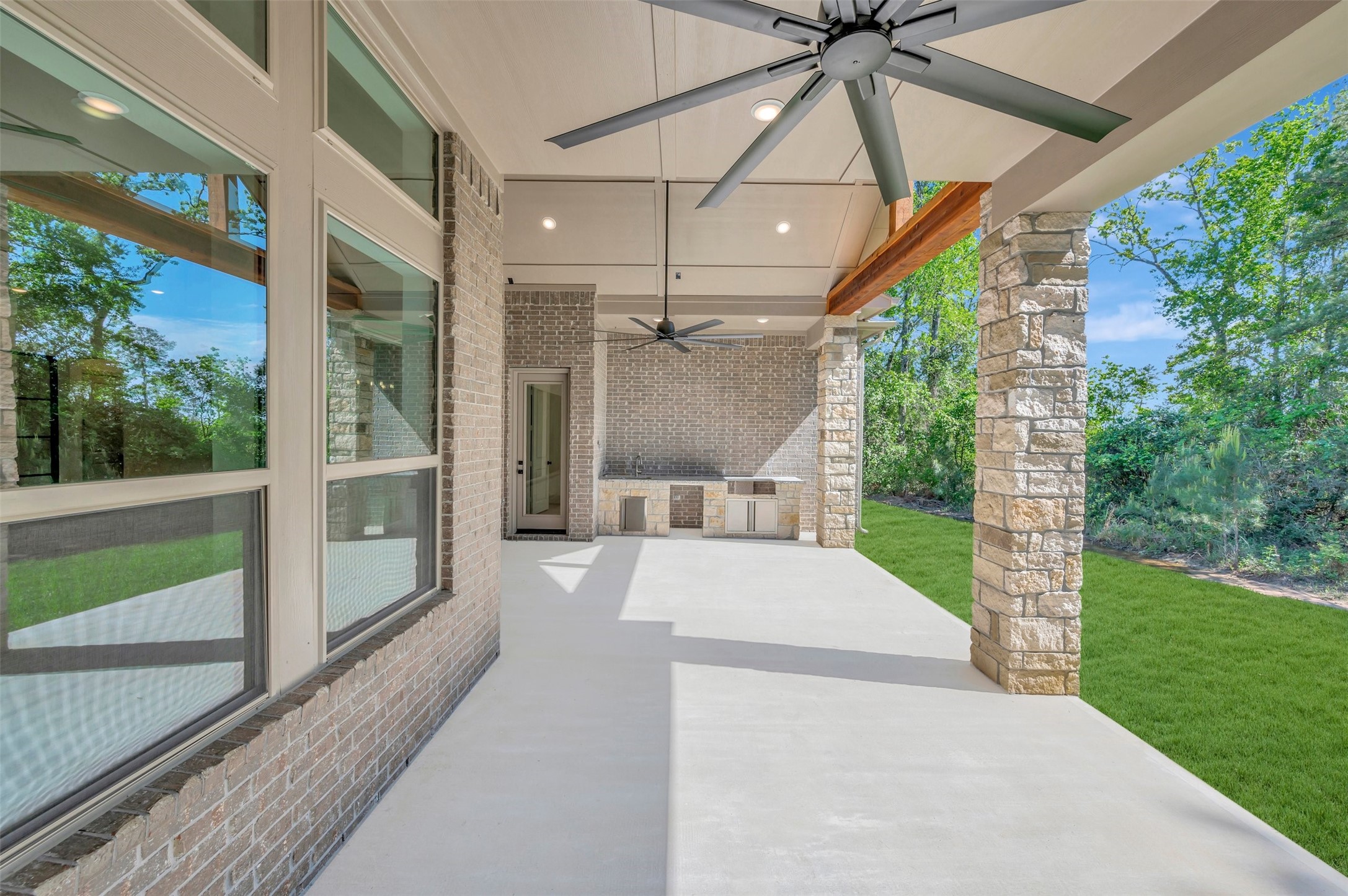 7749 Dog Wood Acres Drive Property Photo 14