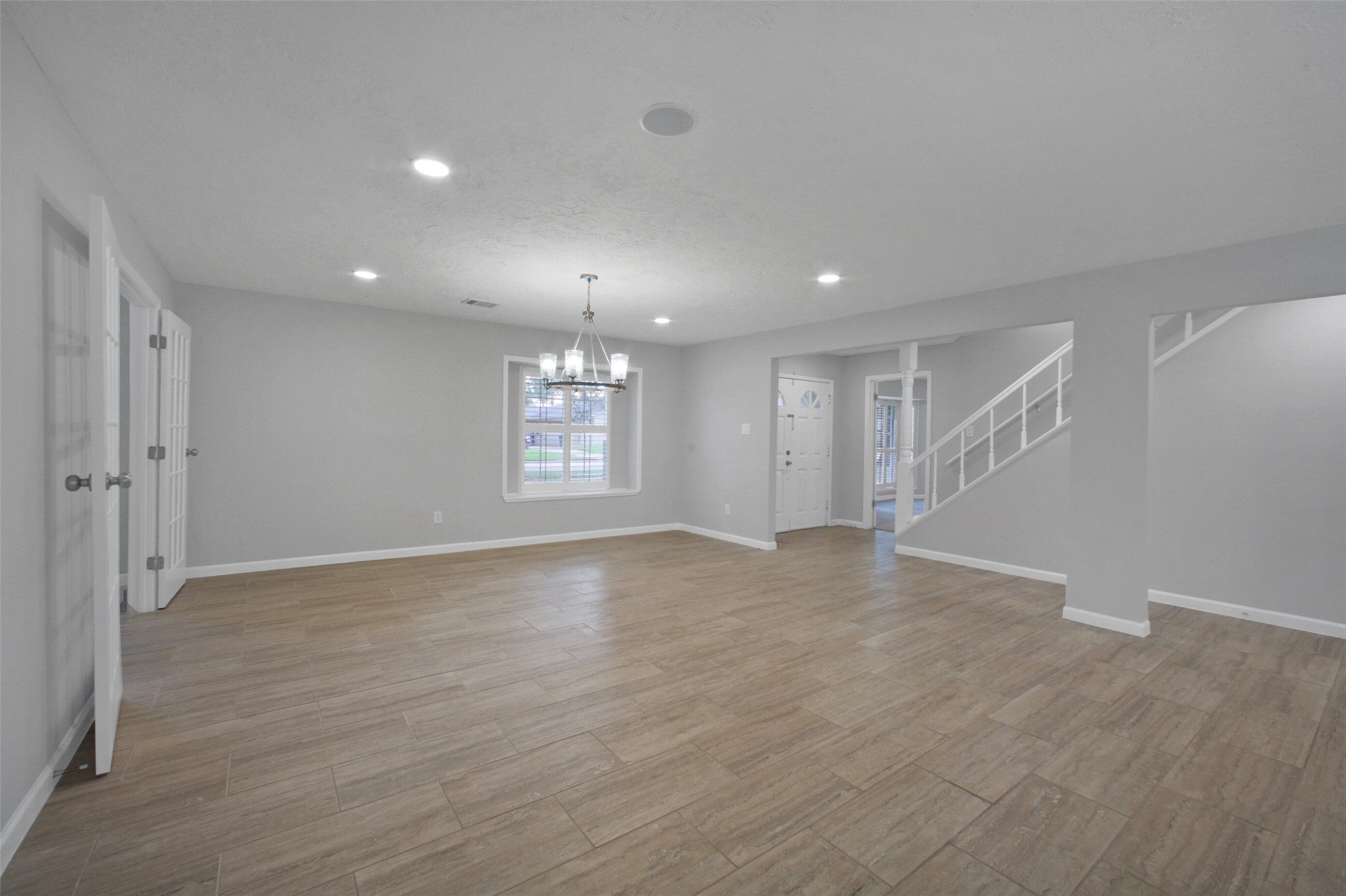 15815 Baytree Drive Property Photo 6