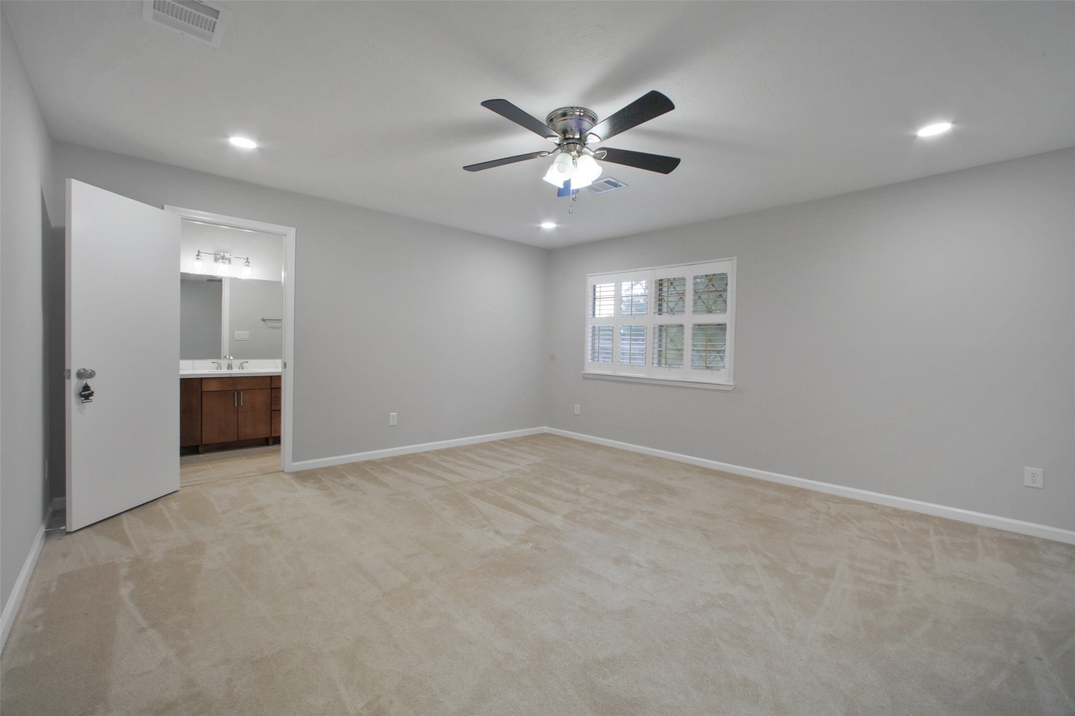 15815 Baytree Drive Property Photo 32