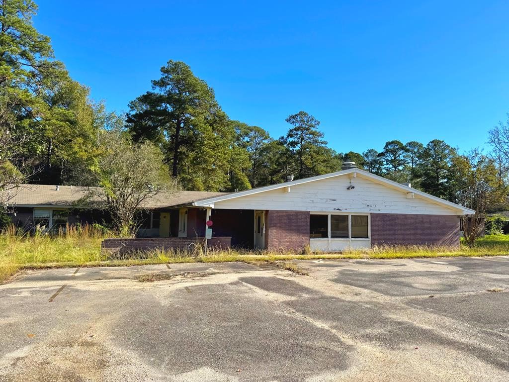 350 Springhill Street Property Photo 1