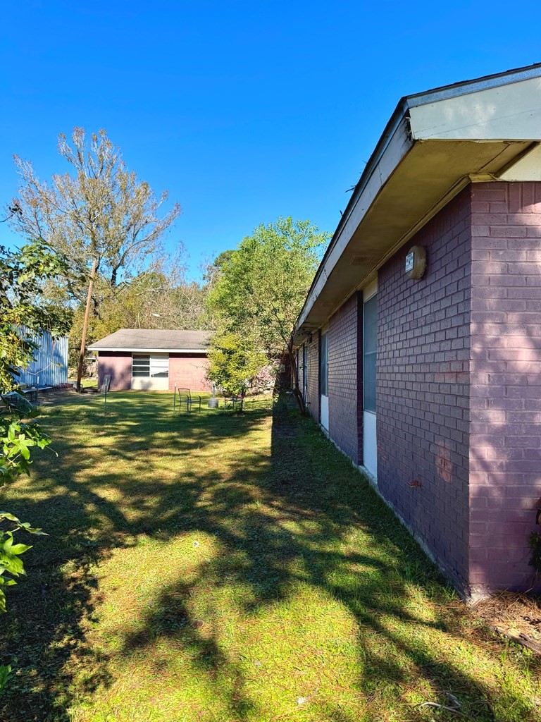 350 Springhill Street Property Photo 7