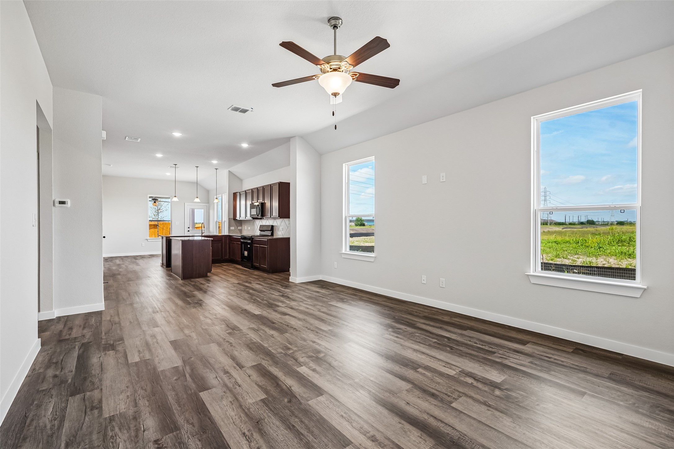 12239 Danza Drive Property Photo 4