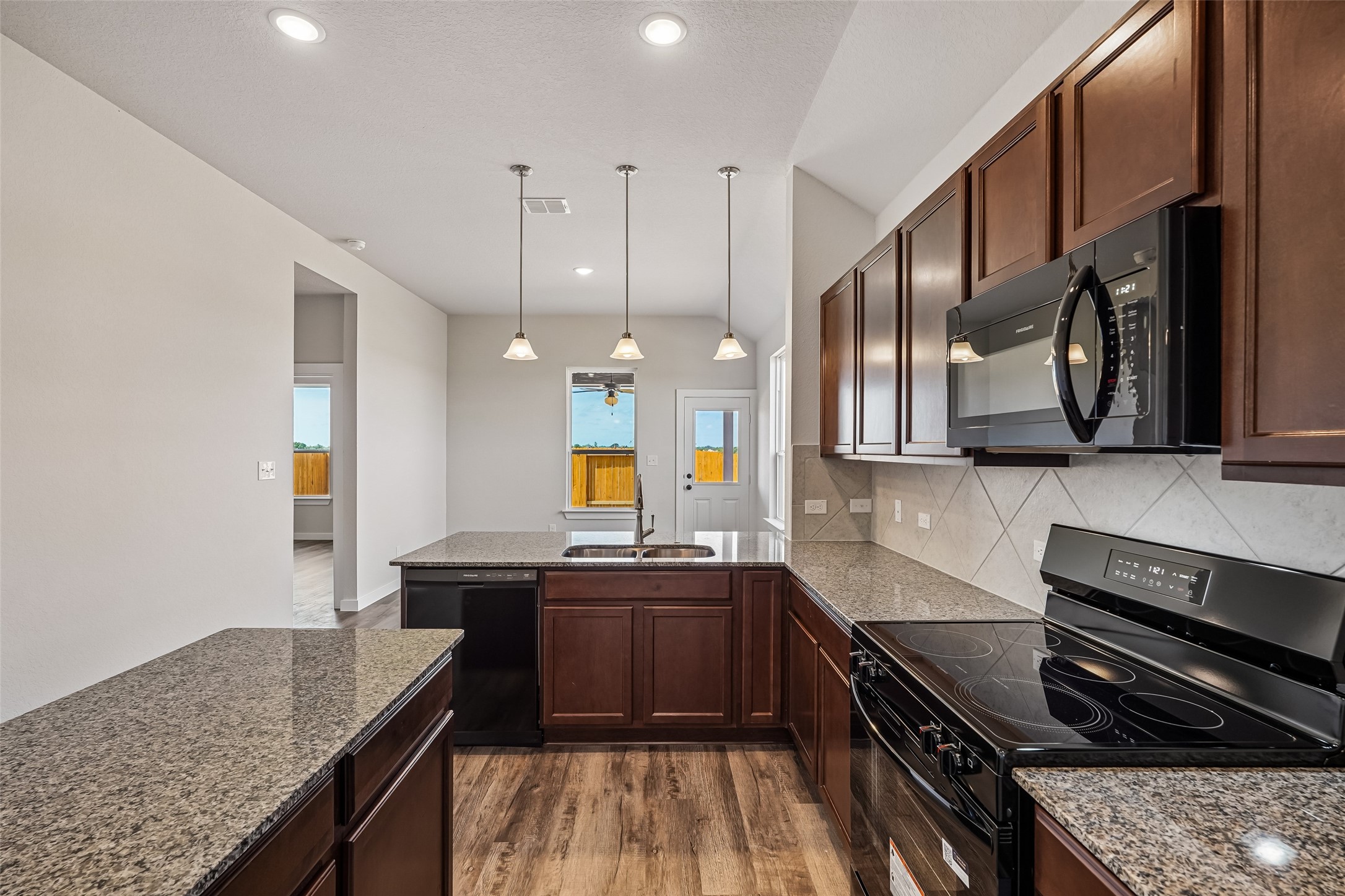 12239 Danza Drive Property Photo 12