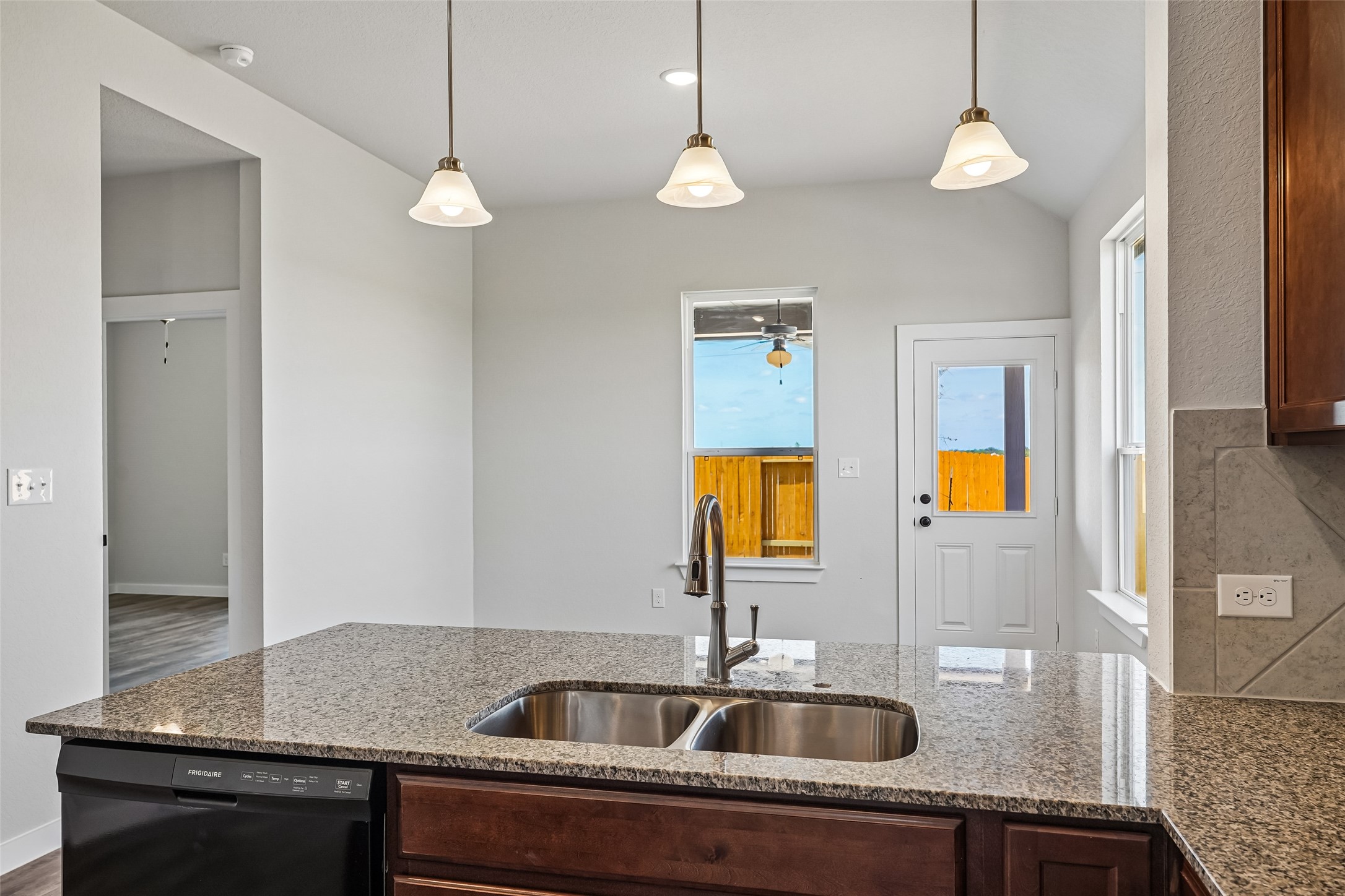 12239 Danza Drive Property Photo 13