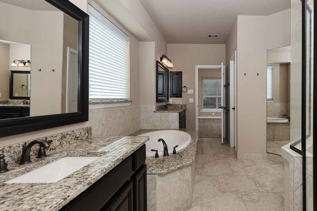 126 Hearthshire Circle Property Photo 23