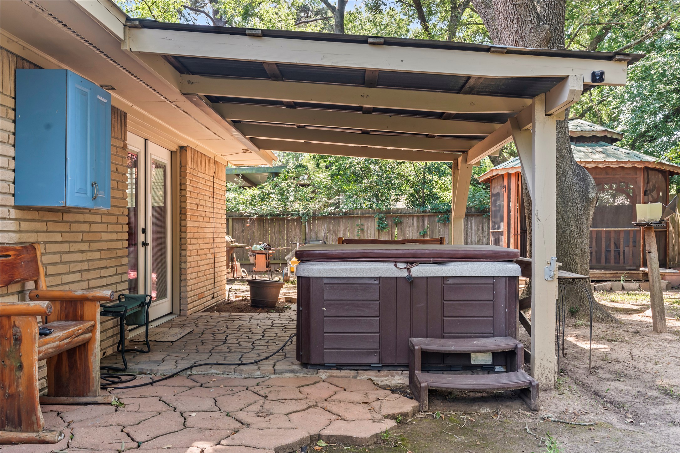 1809 North Roberson Street Property Photo 15