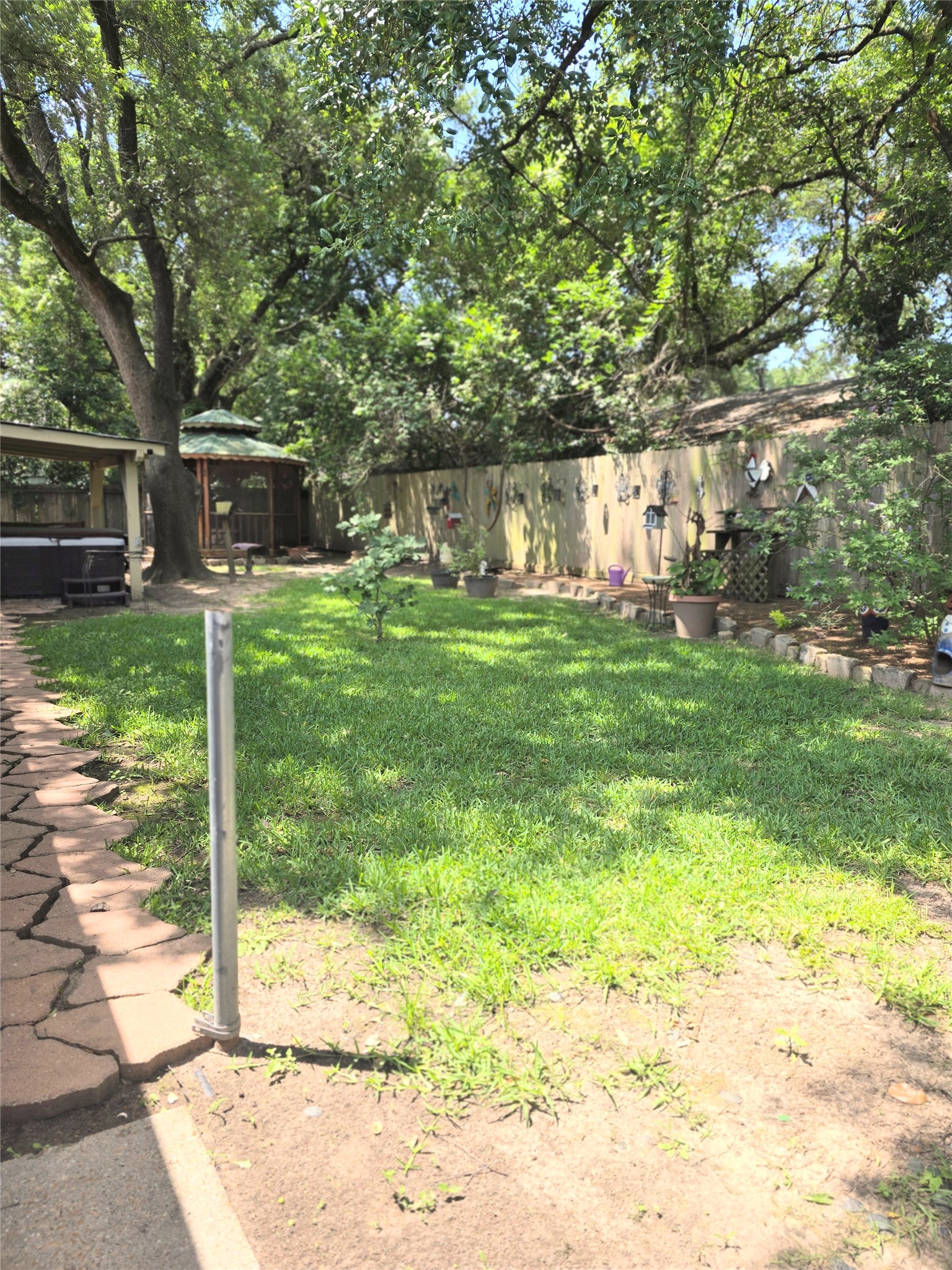 1809 North Roberson Street Property Photo 17
