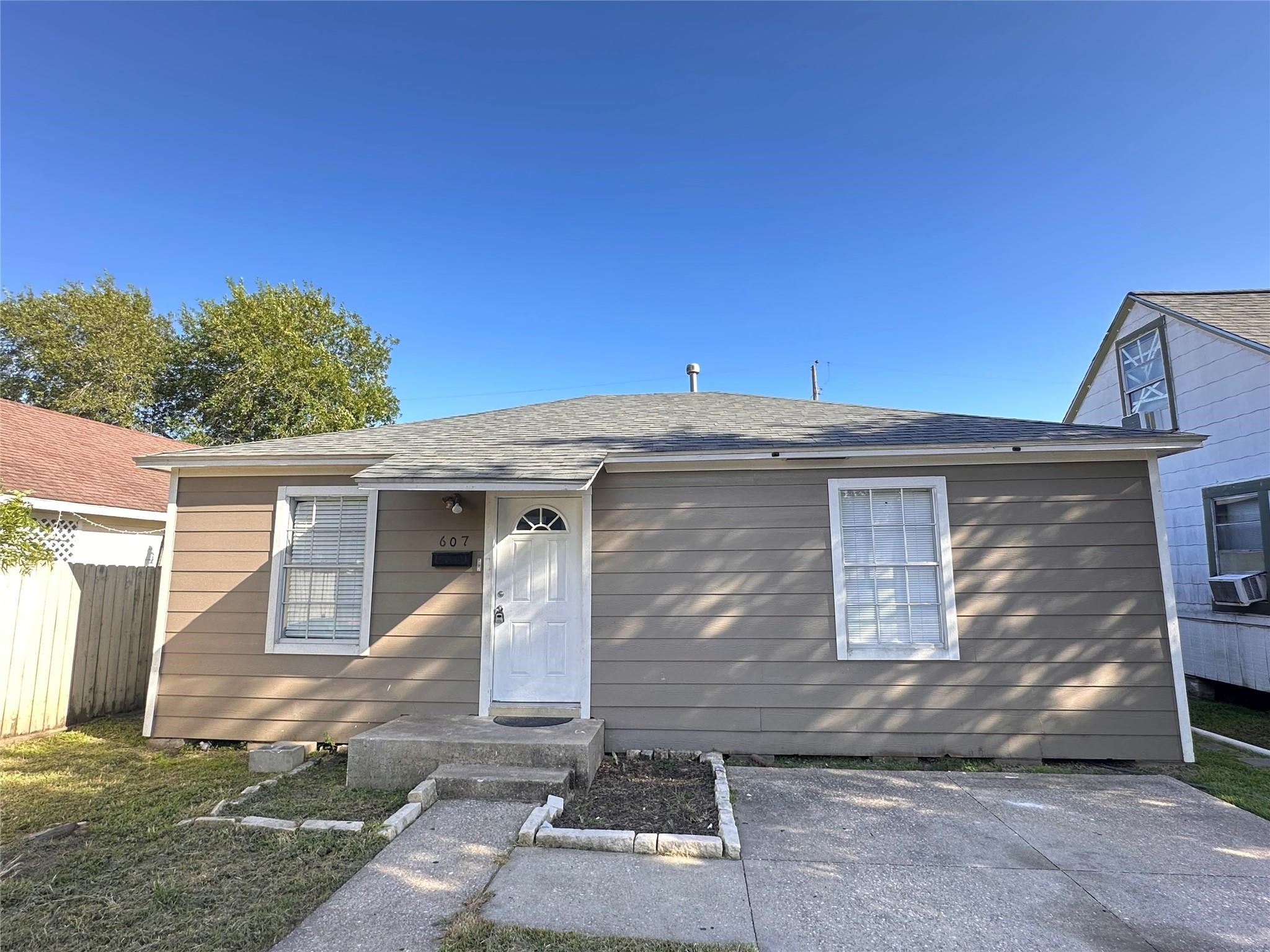 607 Bolster Street Property Photo 6