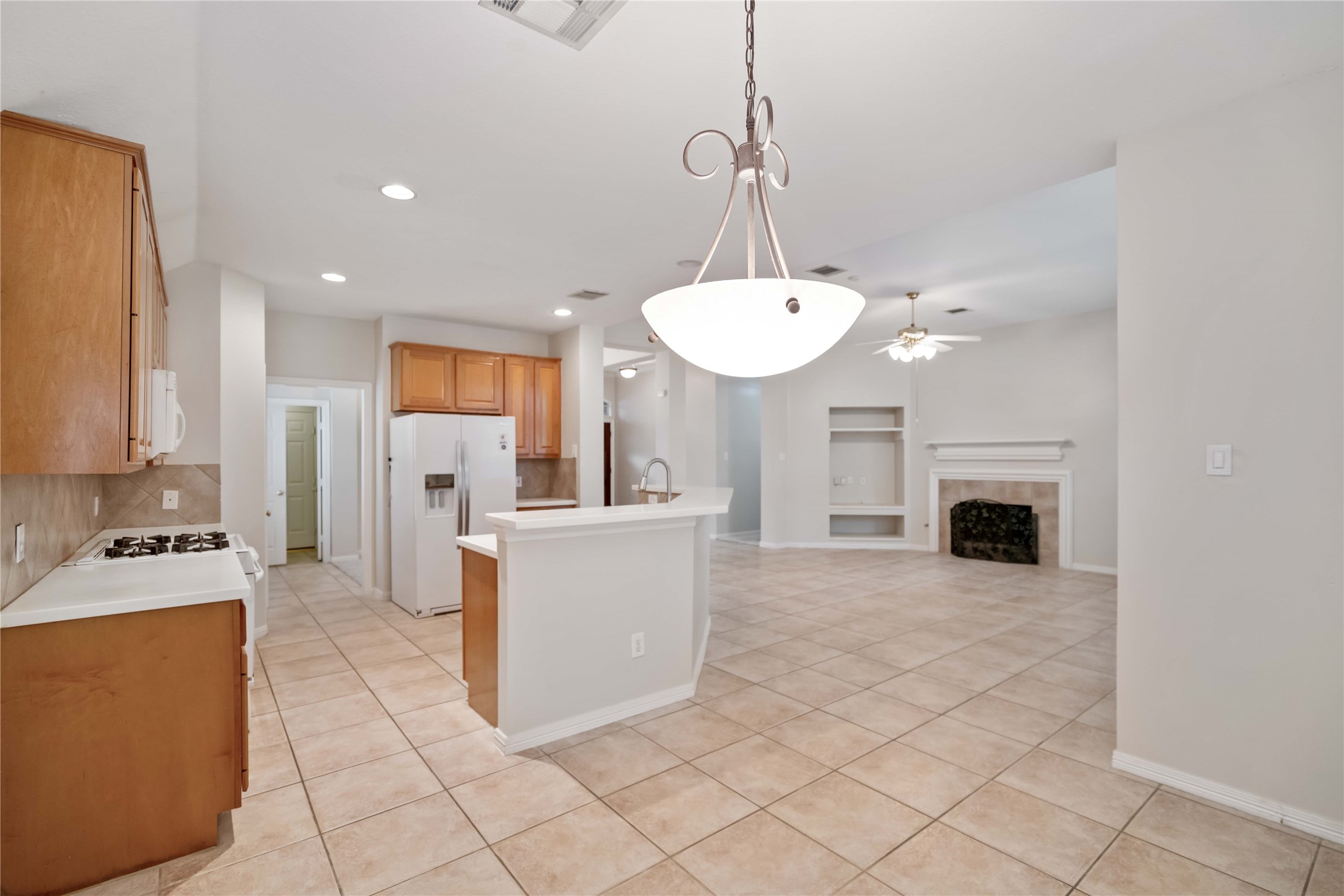 25626 Myrtle Springs Property Photo 3
