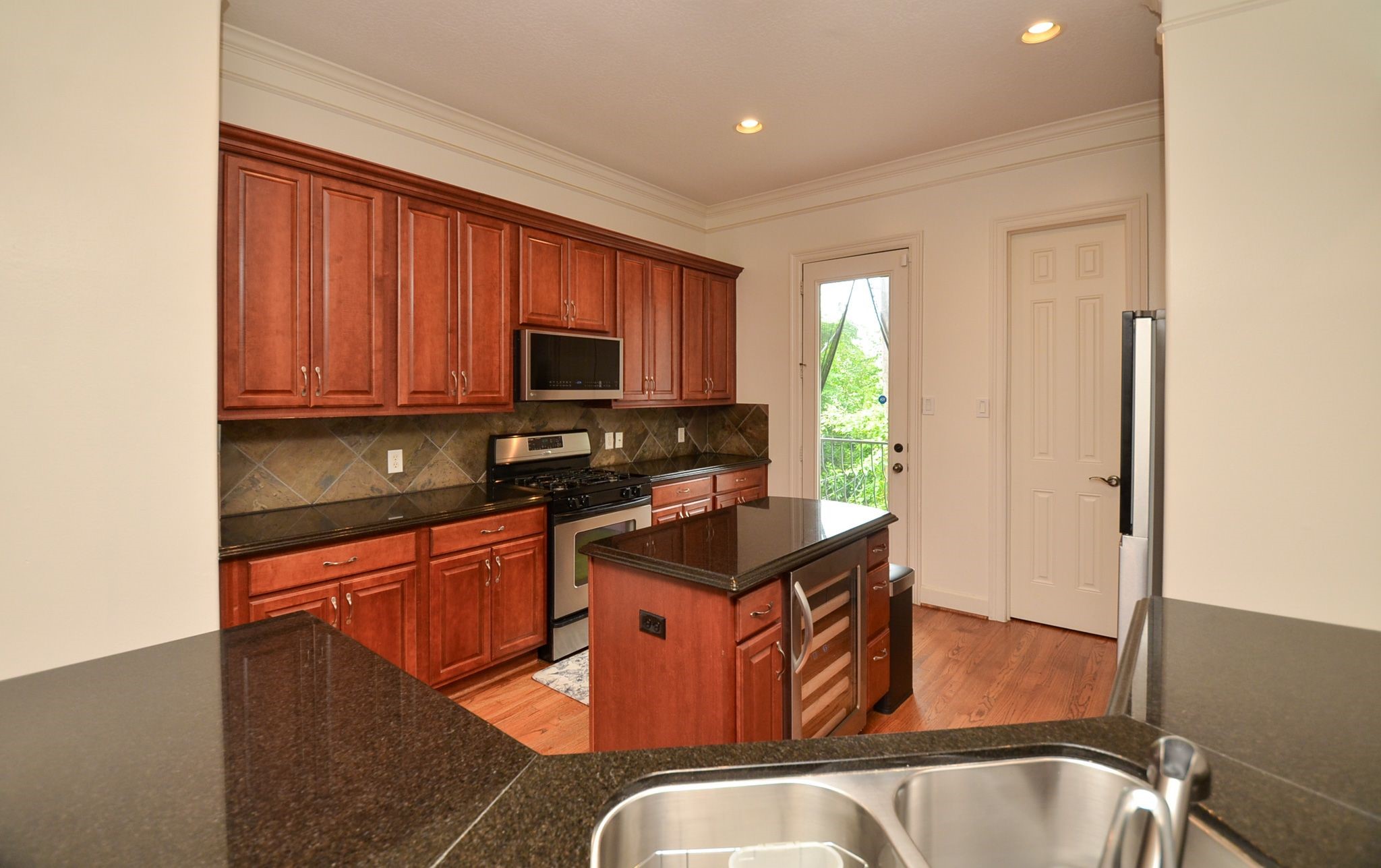 4609 Floyd Street B Property Photo 14