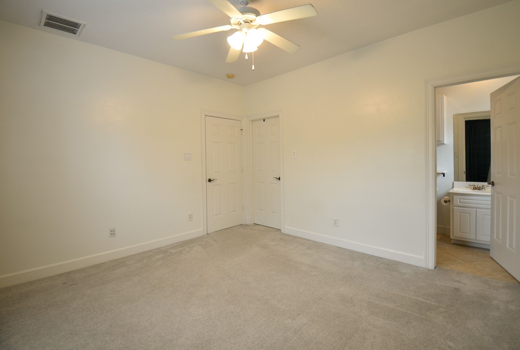 4609 Floyd Street B Property Photo 23