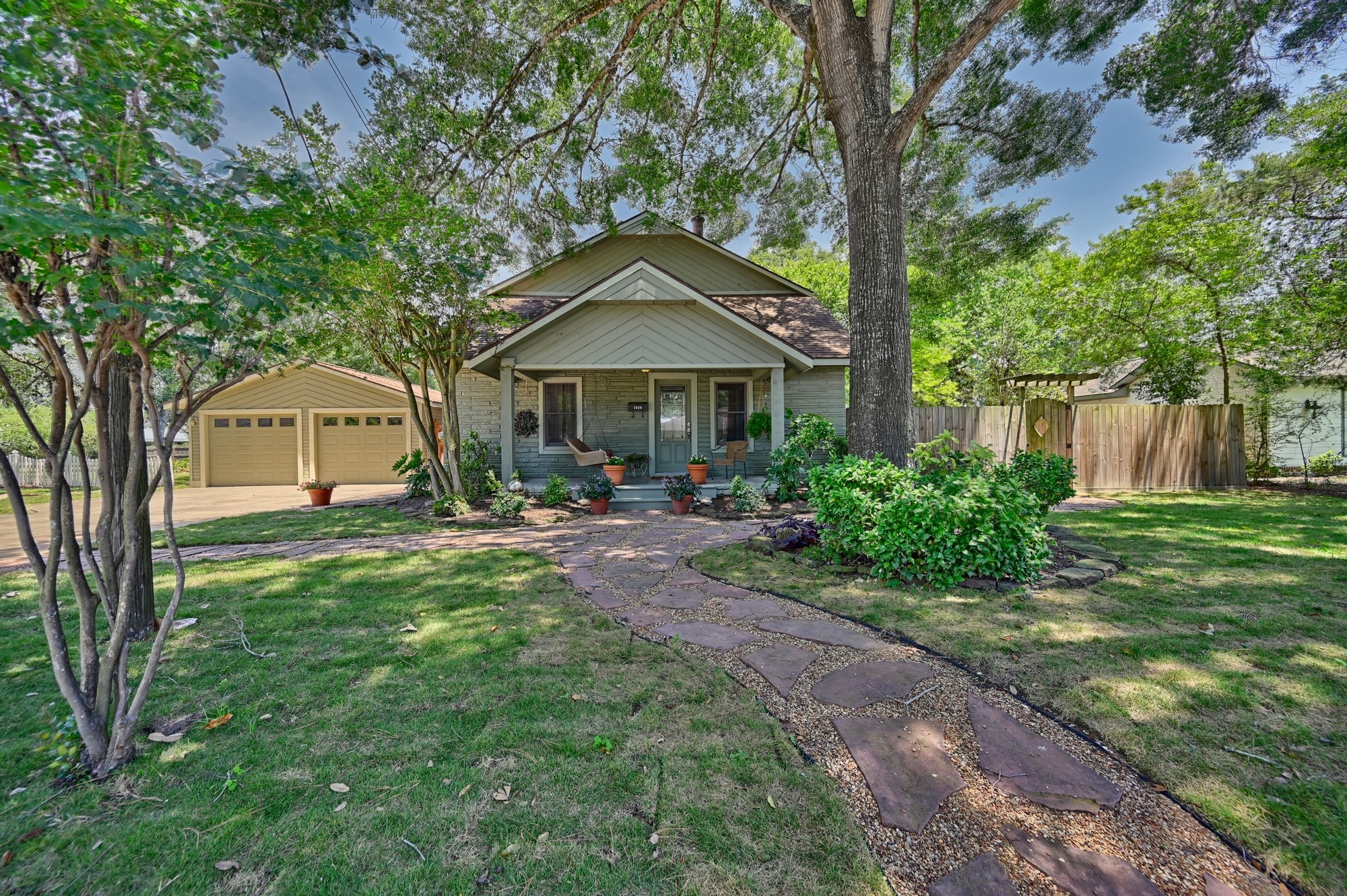 1026 Atchison Street Property Photo 1