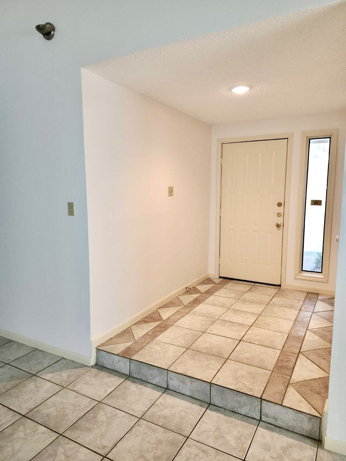 2118 Hickory Lawn Drive Property Photo 2