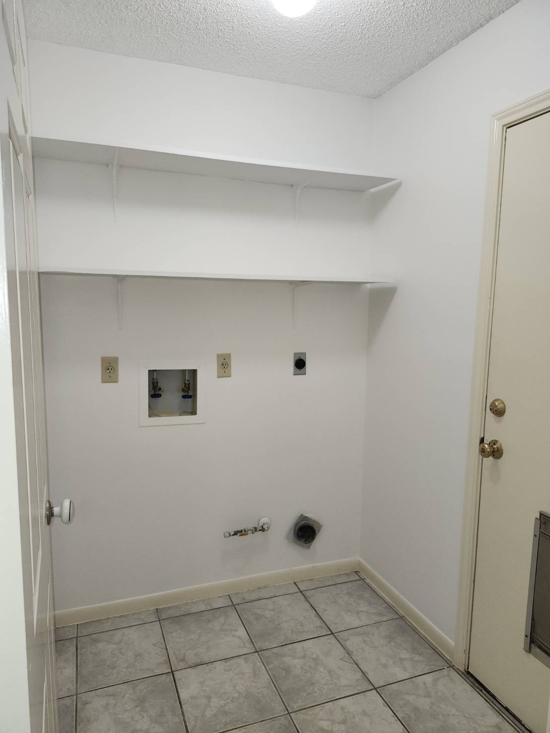 2118 Hickory Lawn Drive Property Photo 14