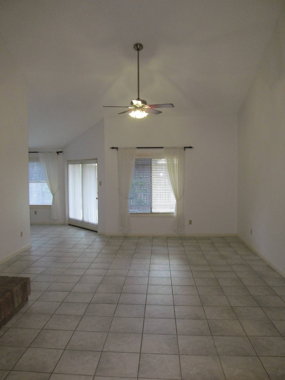 2118 Hickory Lawn Drive Property Photo 24