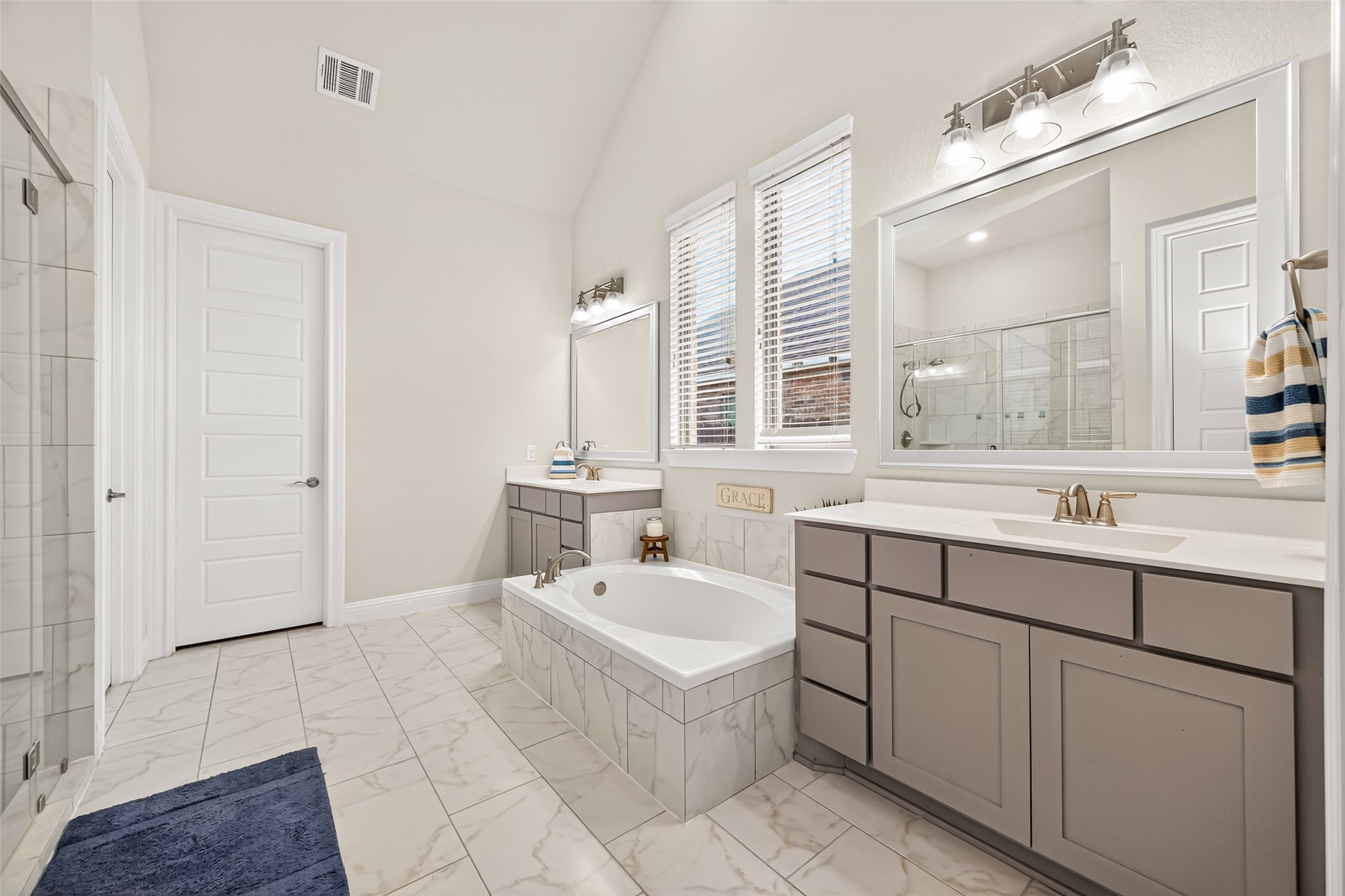 20227 Aspenwilde Drive Property Photo 18